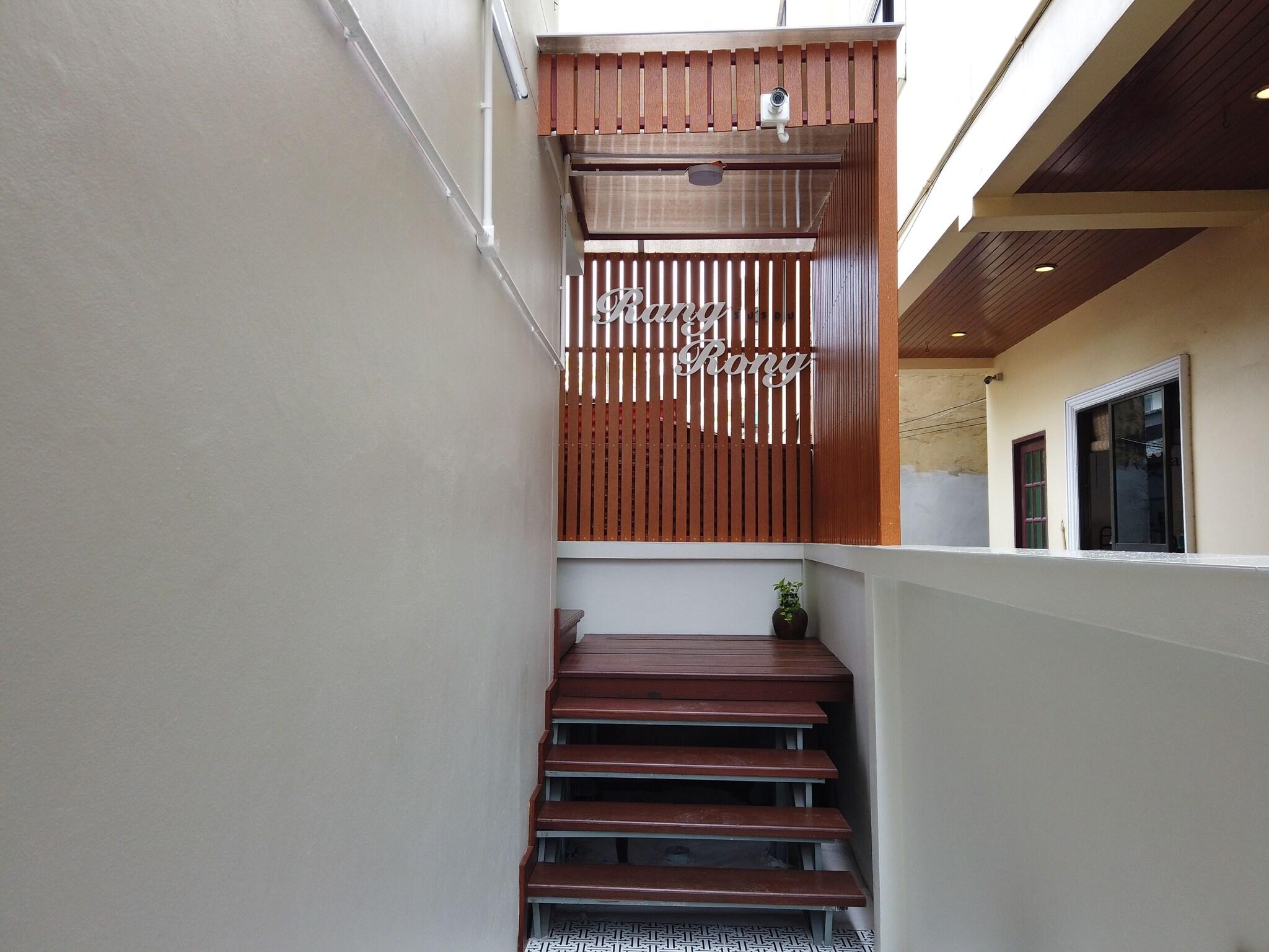 Rangrong Hotel