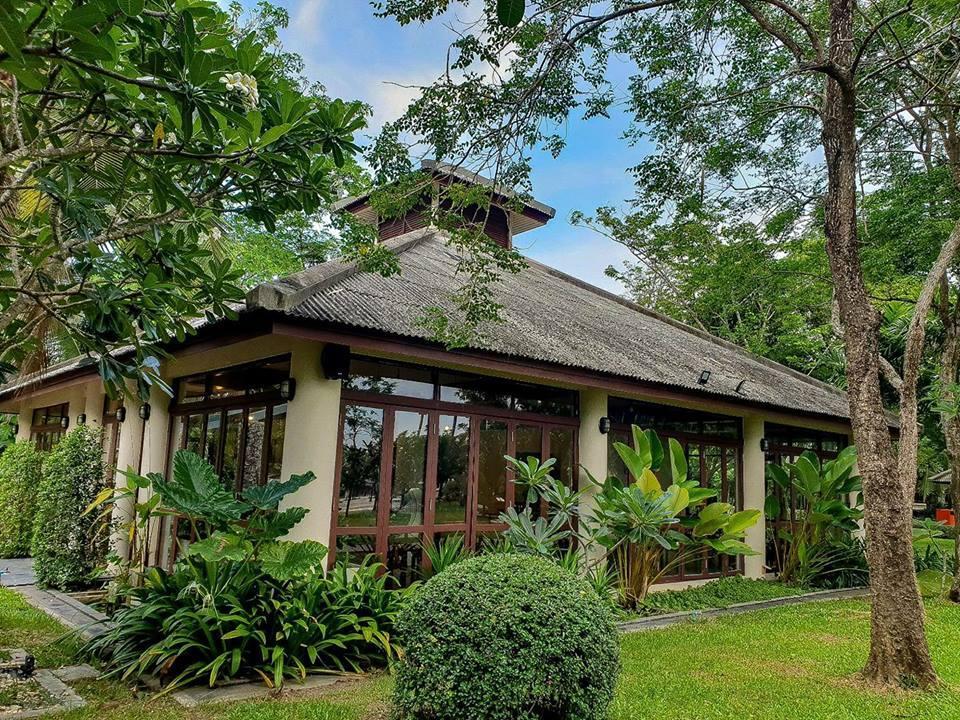 Baan Tai Had Resort: Khám phá điểm đến nghỉ dưỡng tuyệt vời tại resort Baan Tai Had. Với phòng nghỉ thoải mái, không gian xanh mát và dịch vụ đẳng cấp, bạn sẽ có một trải nghiệm thư giãn đáng nhớ. Xem hình ảnh của resort tại đây và lên kế hoạch cho chuyến du lịch sắp tới của bạn.