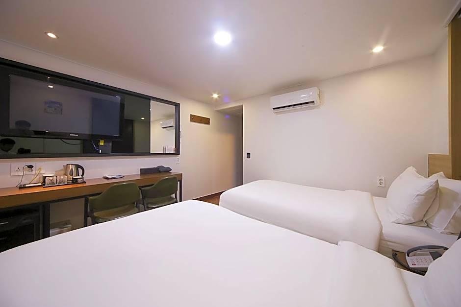 The BS Hotel