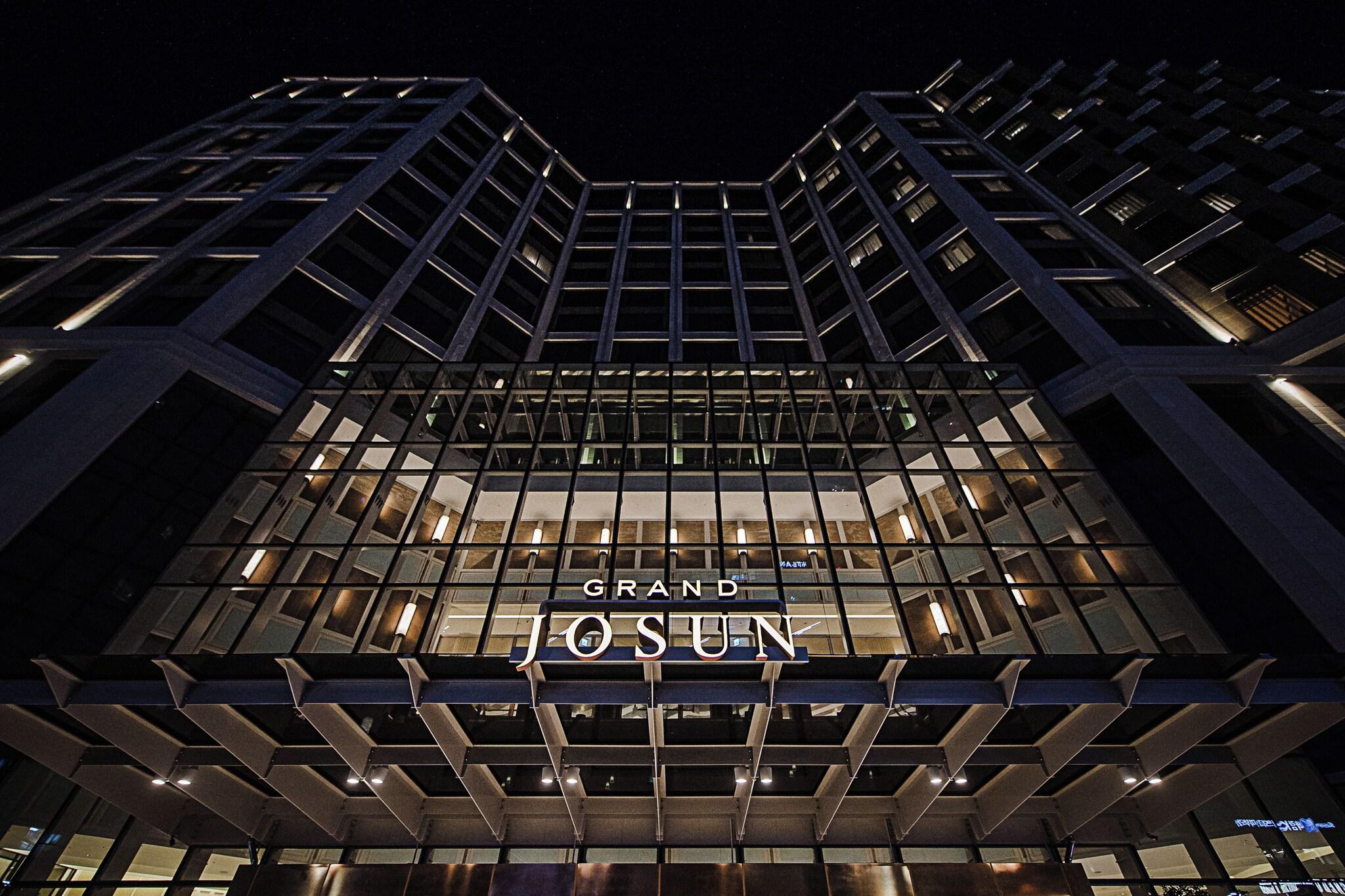Grand Josun Busan by null