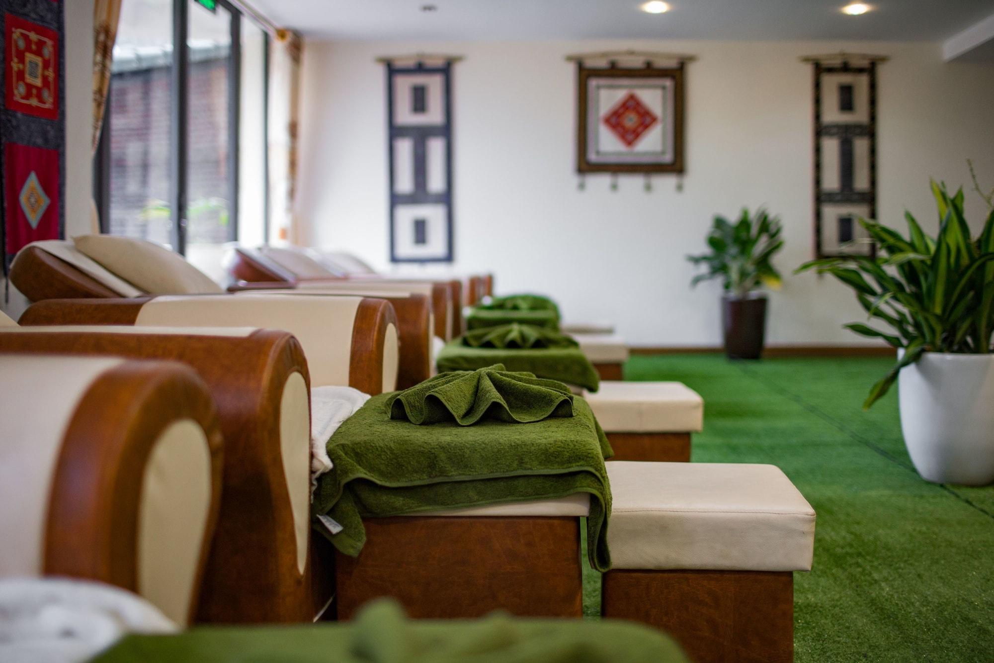 Freesia Hotel