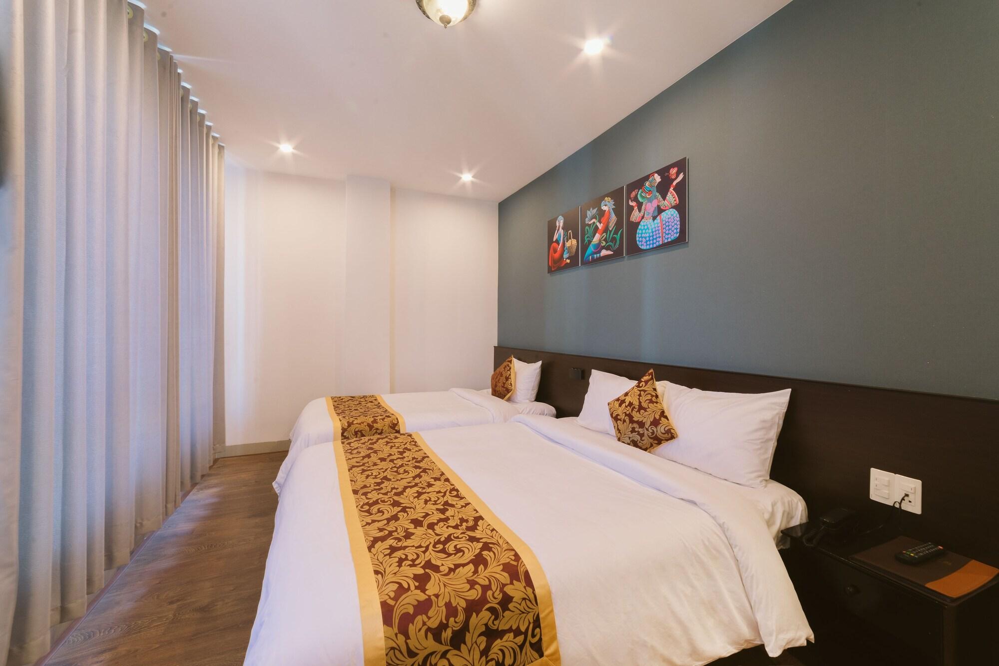 Gold Time Hotel