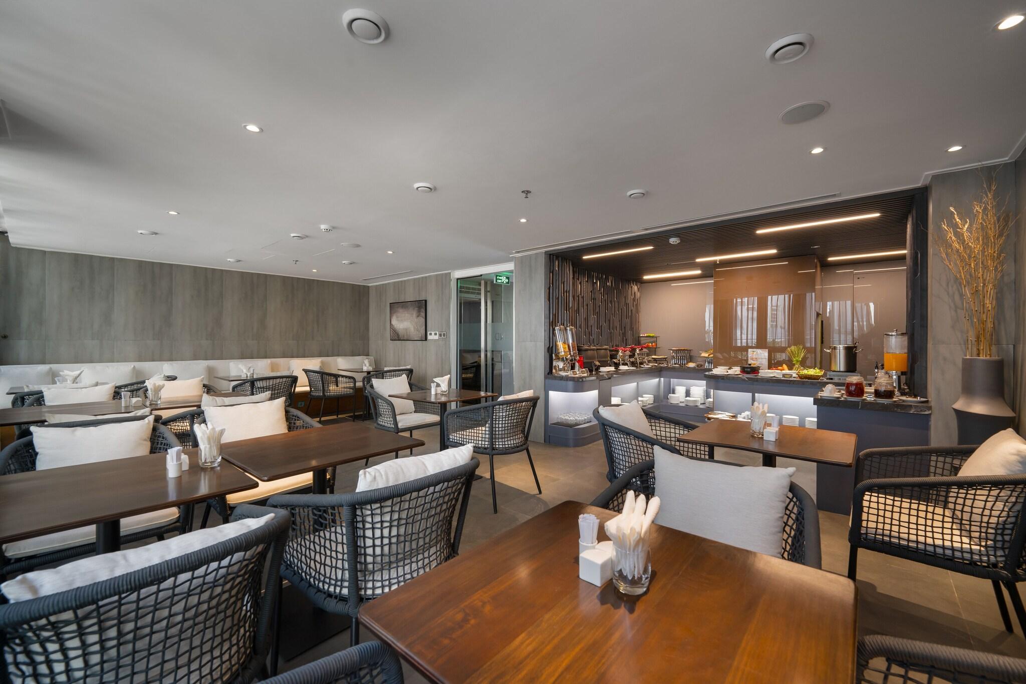 Legend Hotel