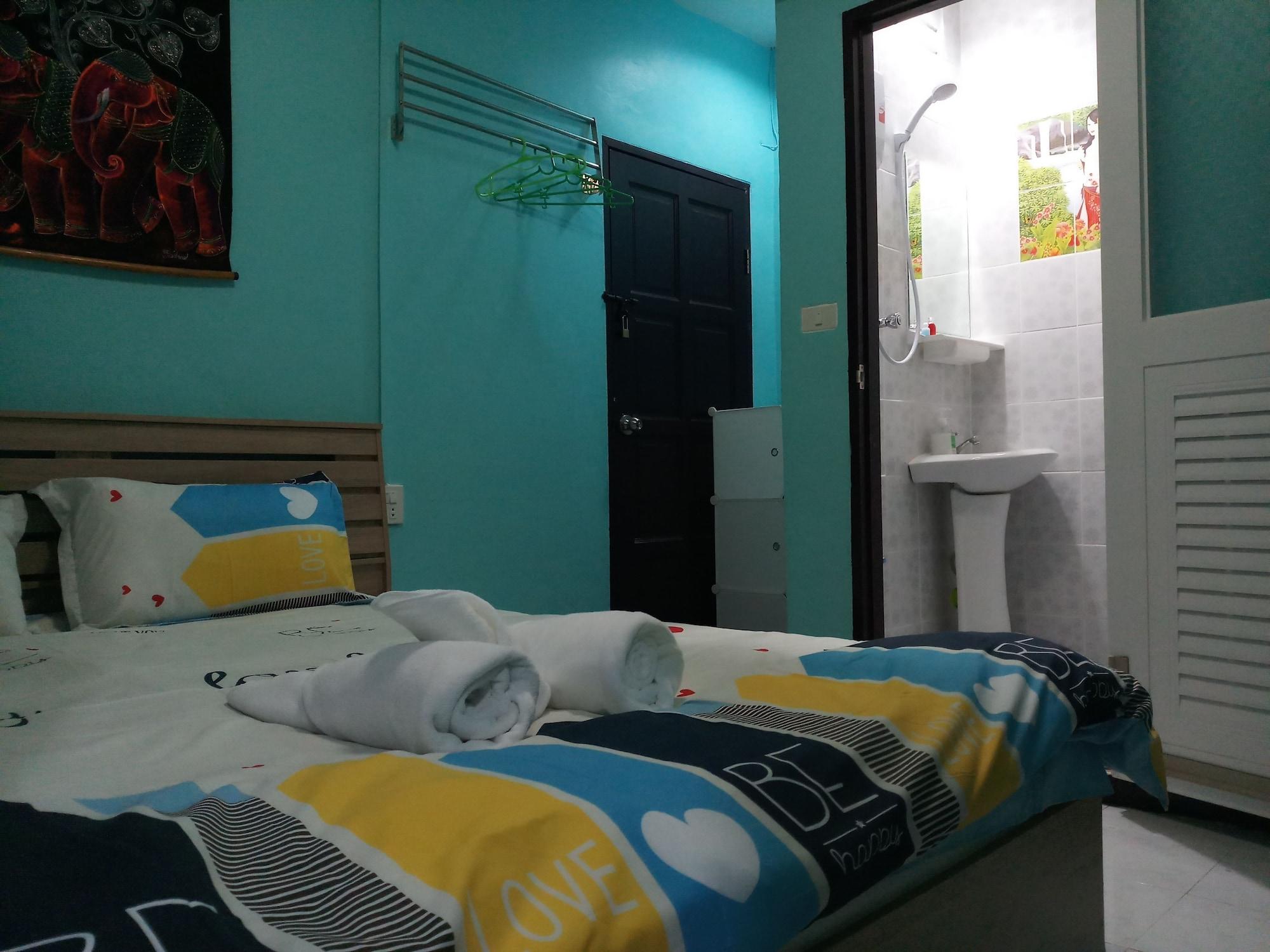 Kata S T House