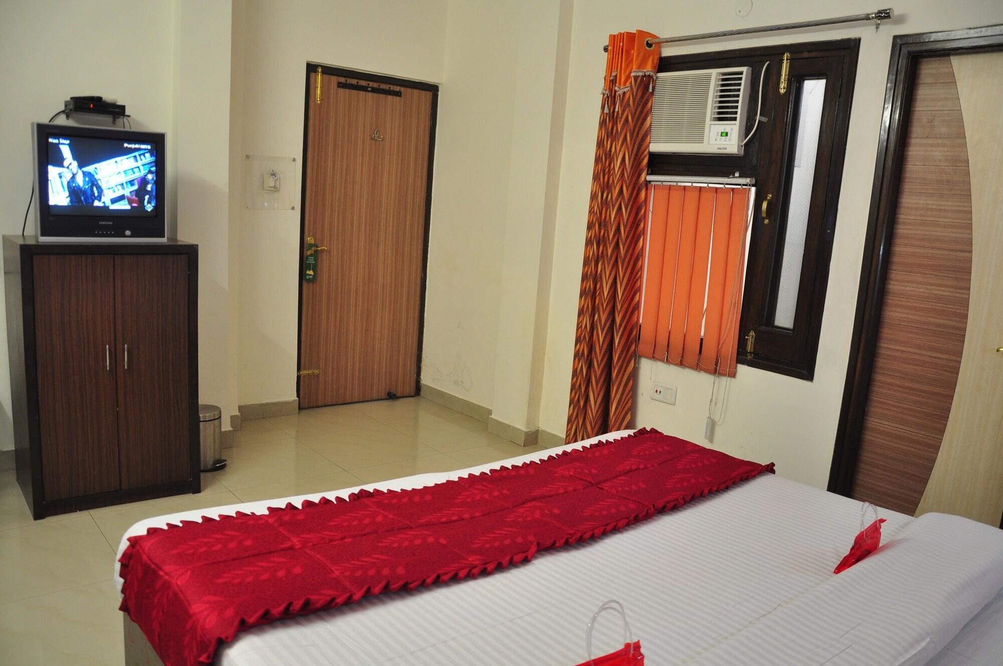 Hotel New Ss Residency