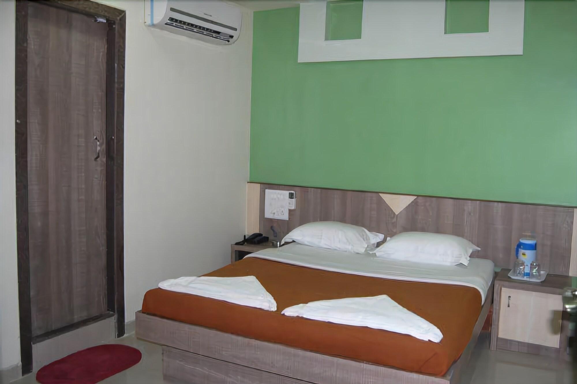 Hotel Galaxy Residency