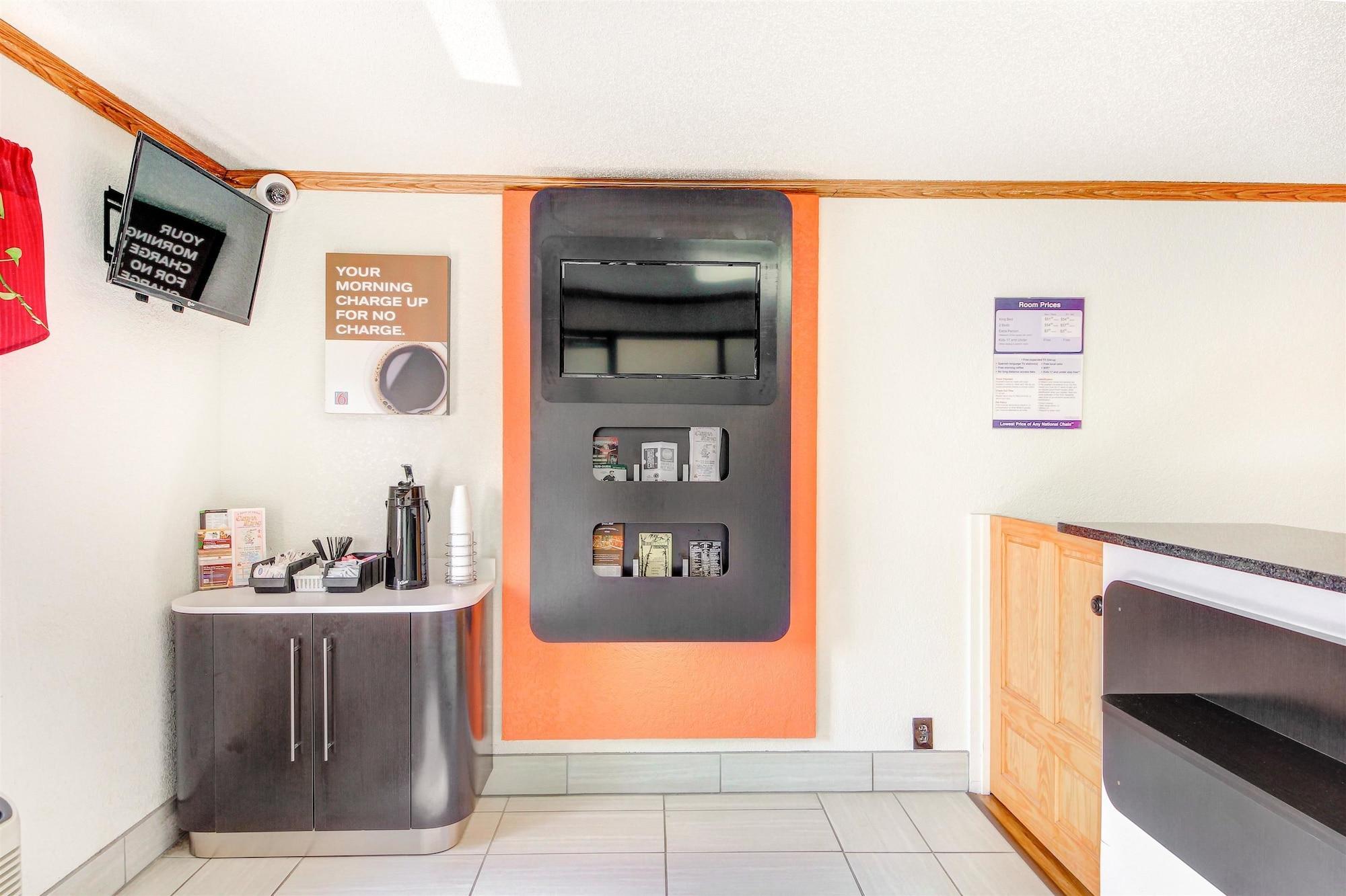 Motel 6 Wichita Ks
