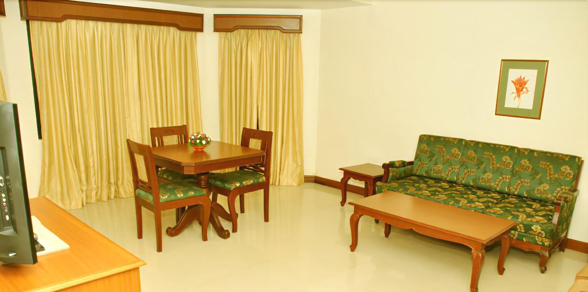 Issacs Residency