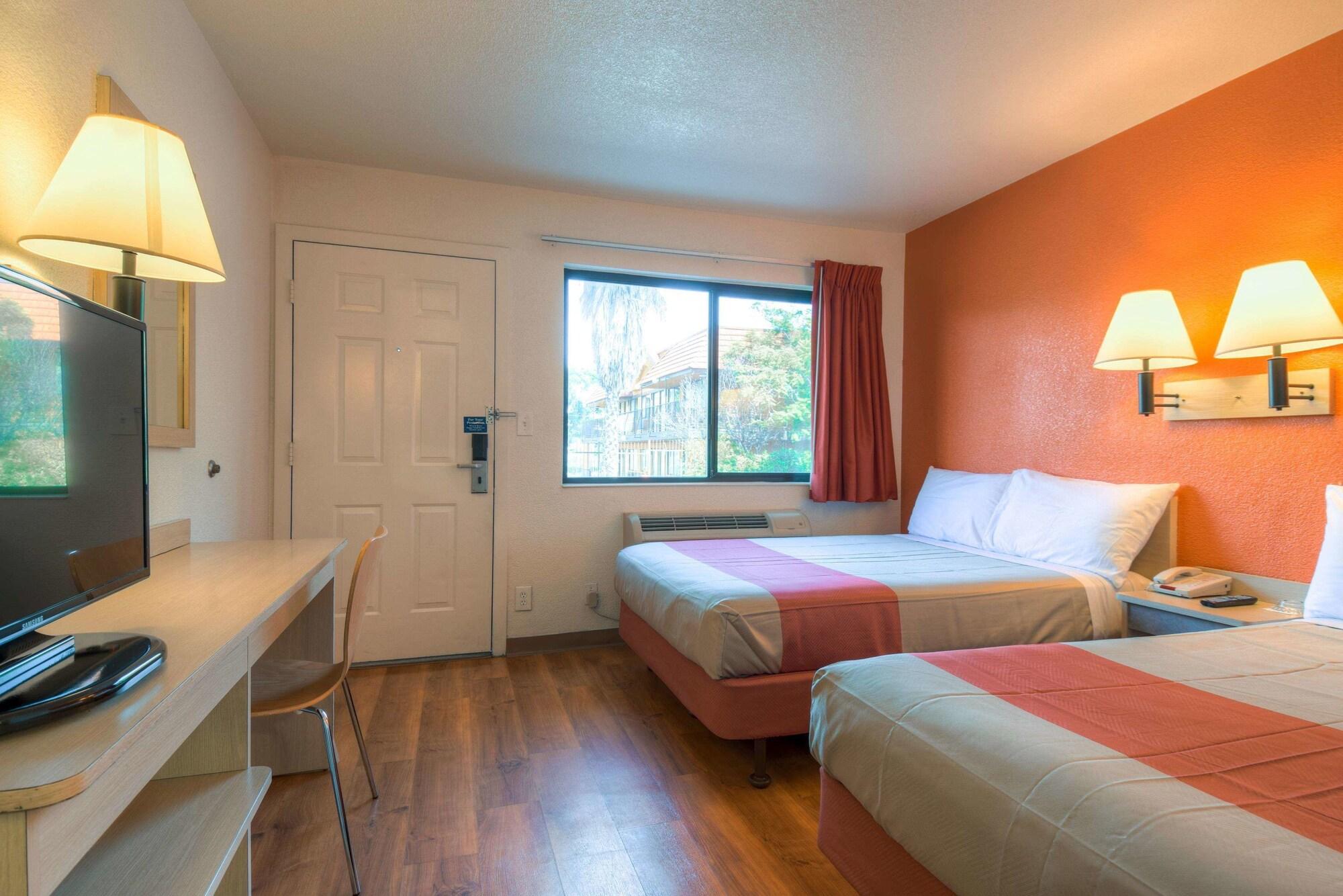 Motel 6 San Ysidro Ca San Diego Border