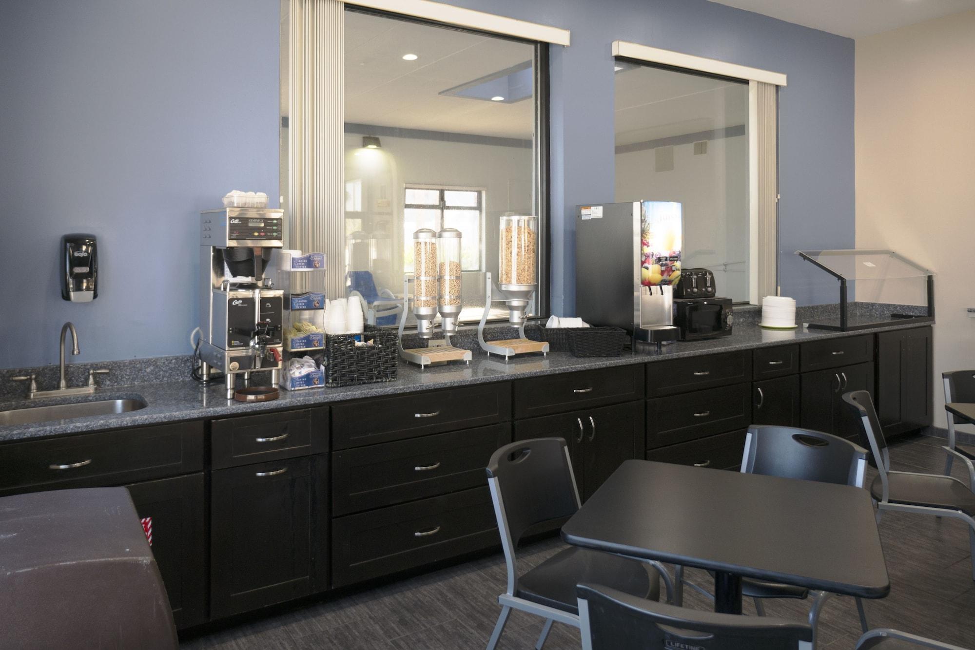 Regency Inn Suites