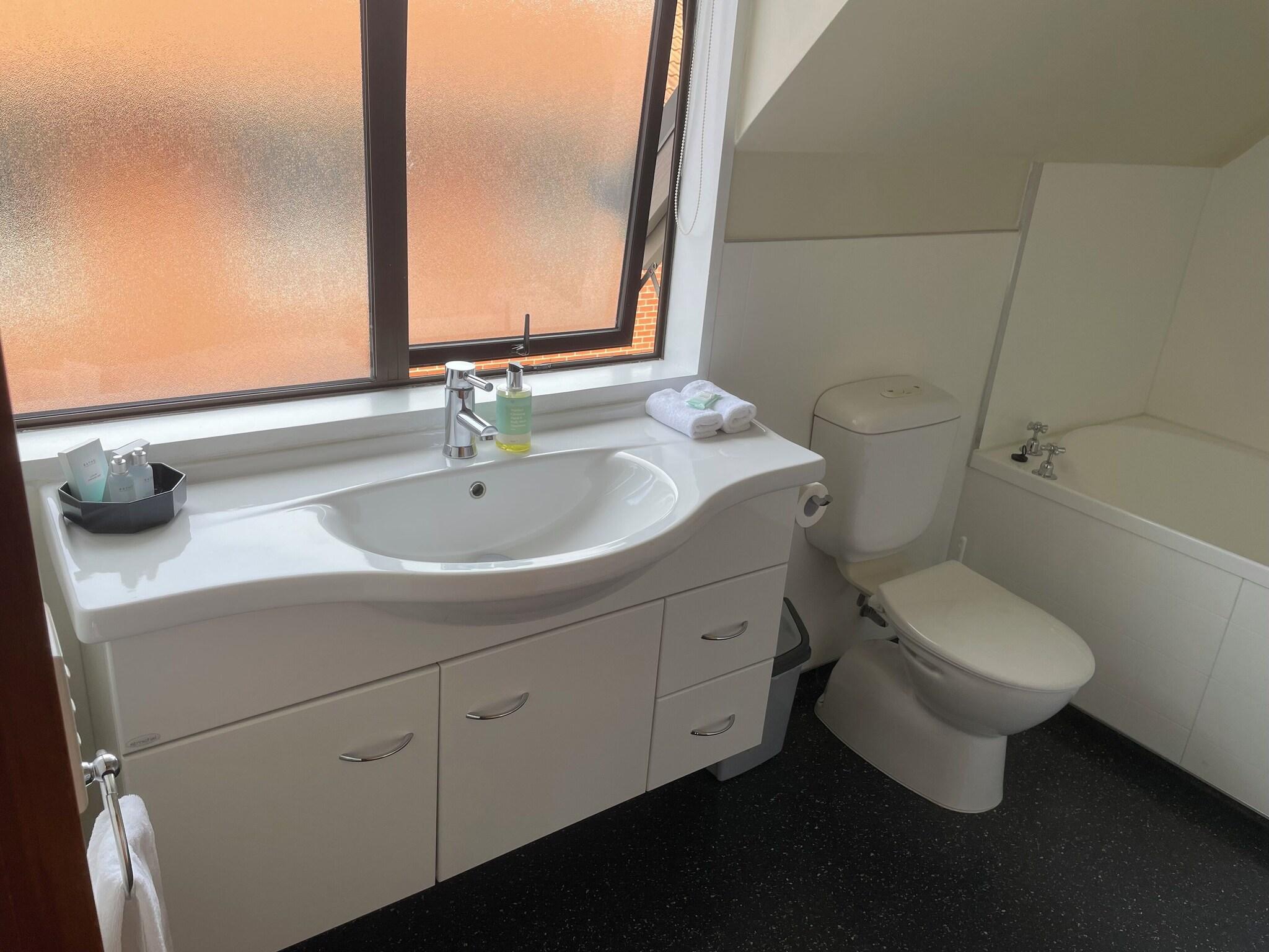 Allan Court Motel by null