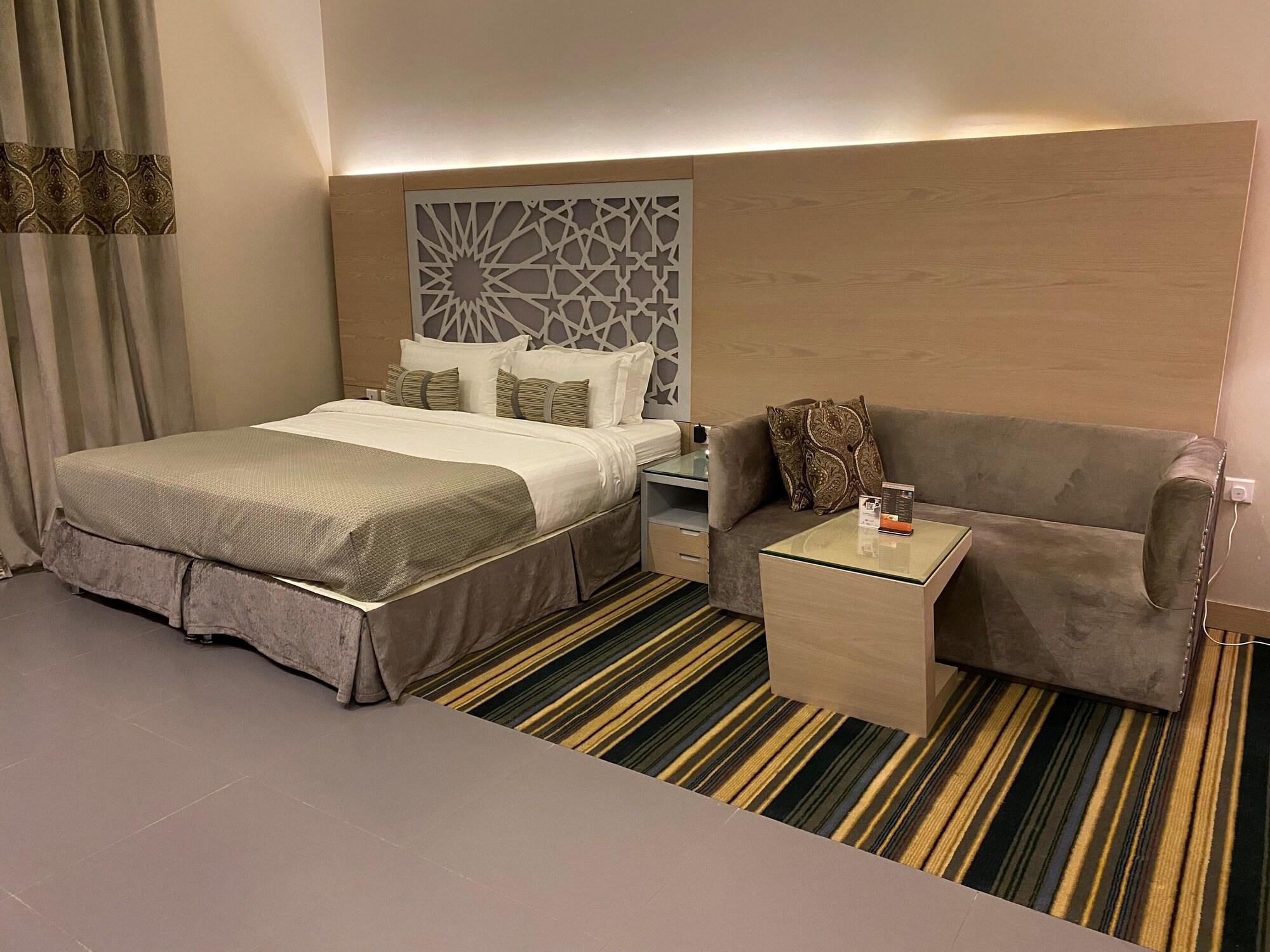 Ewaa Express Hotel Al Hamra