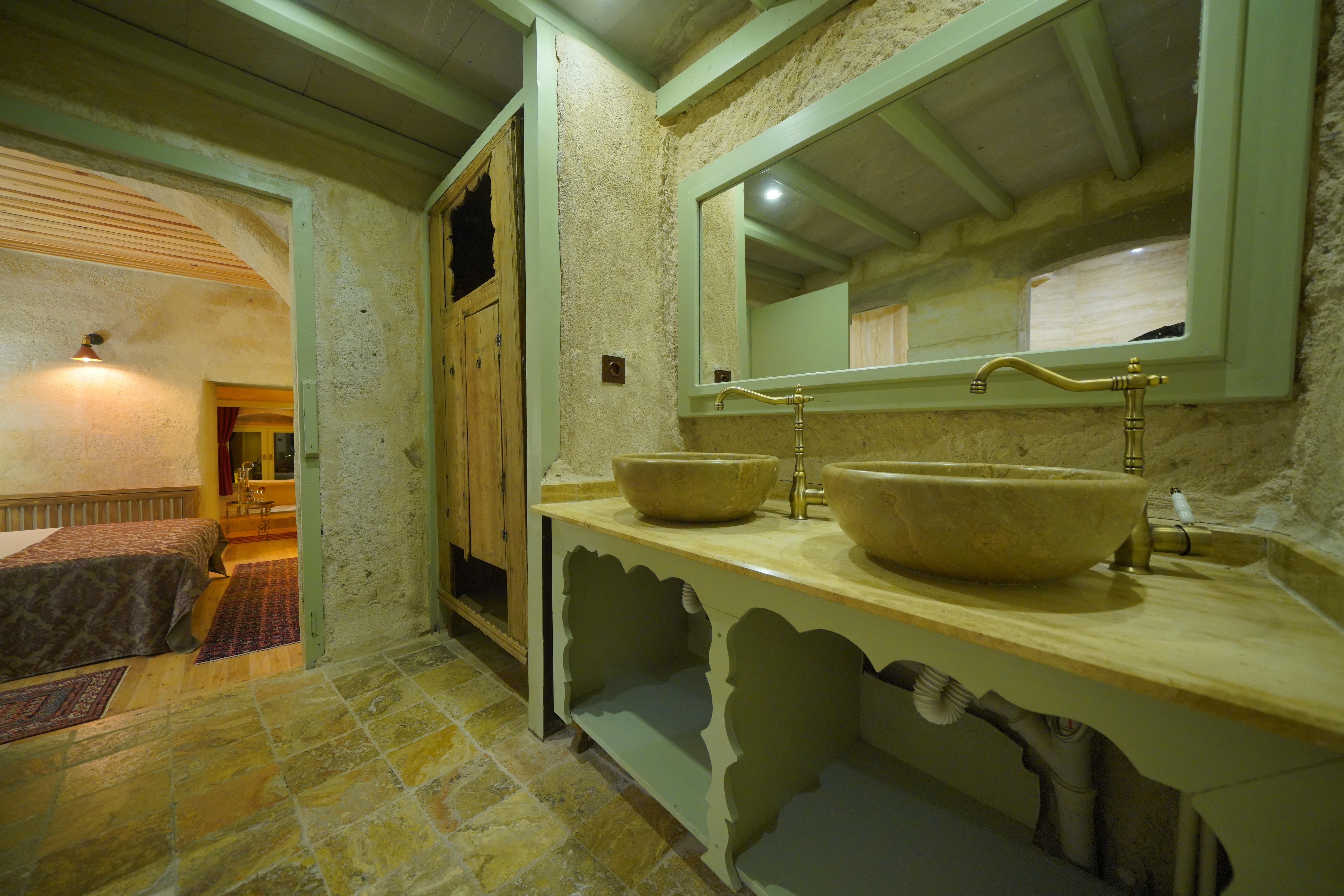 Takaev Cave Hotel