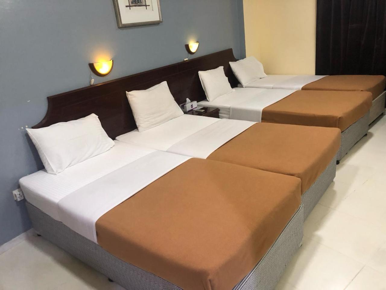 Al Sabkha Hotel