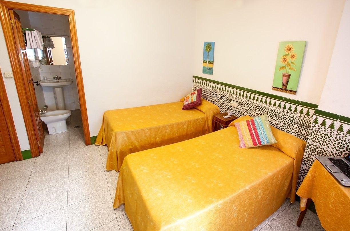 Hostal Estacia N Almeria