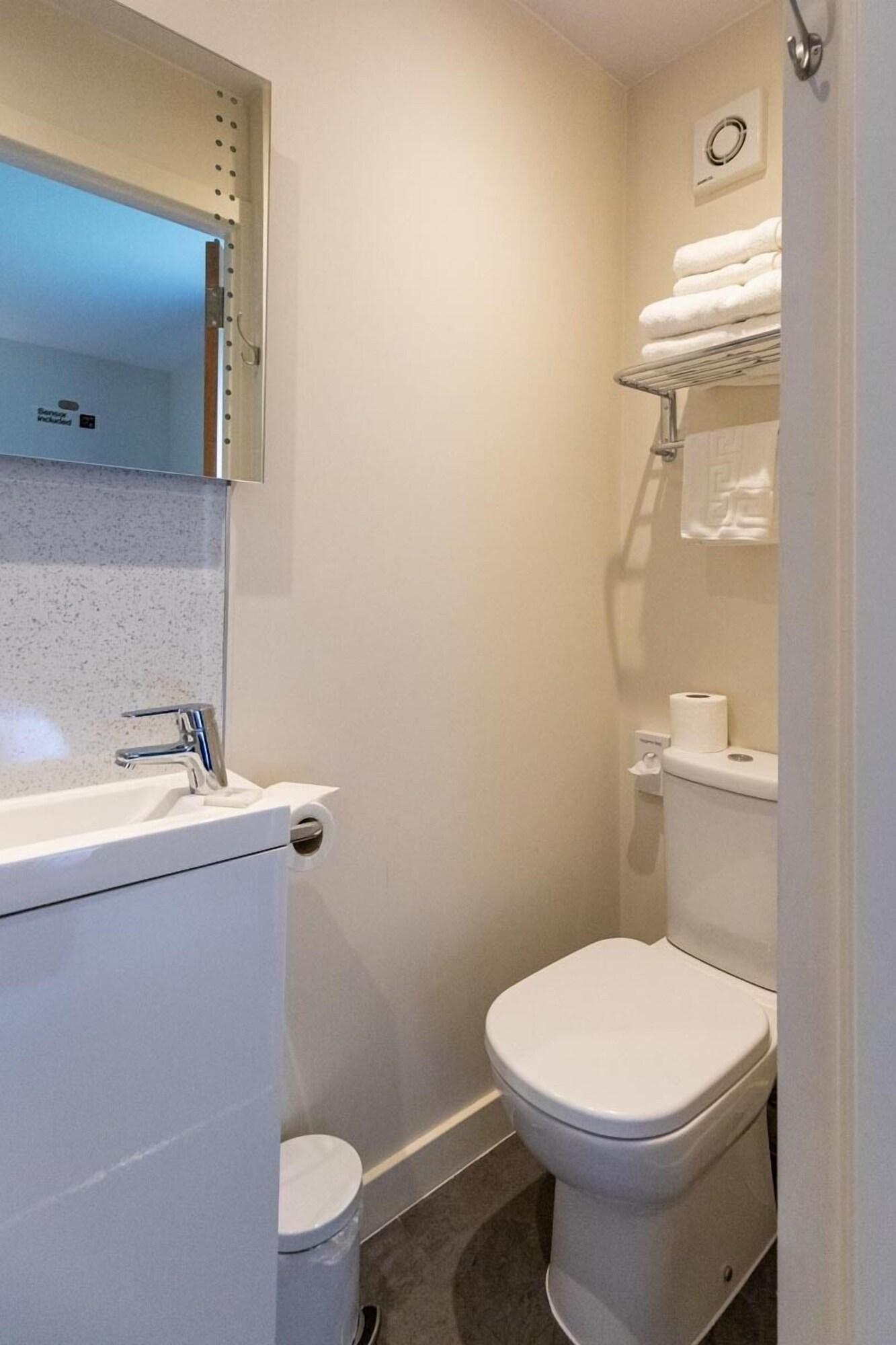 Harbour House by null