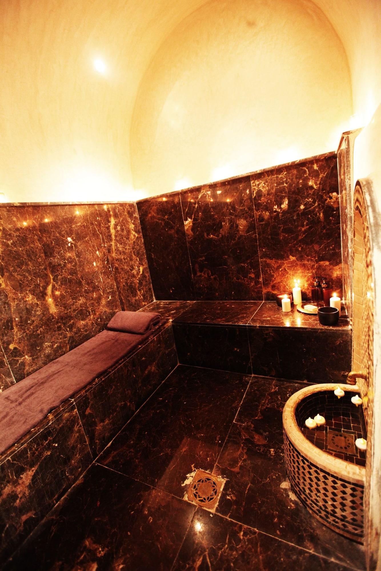 Riad 144