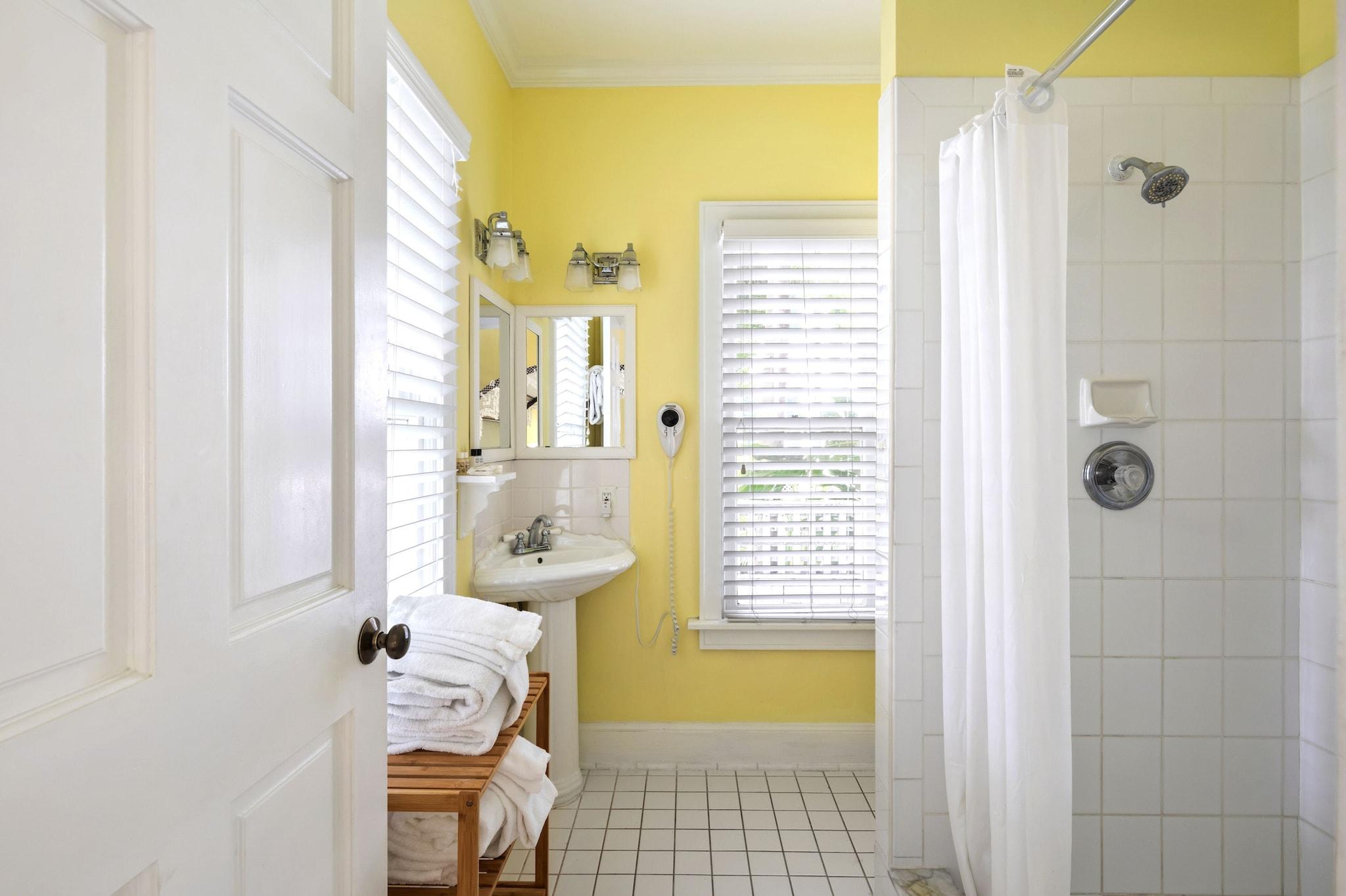 Curry Mansion Inn by null