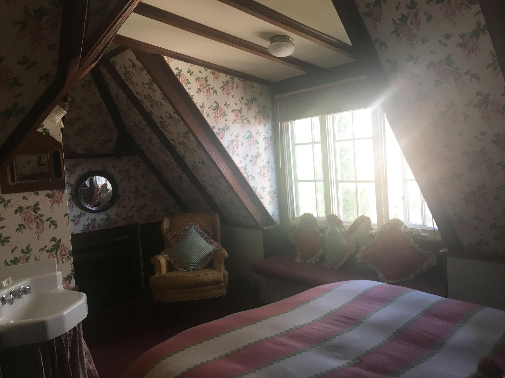 Green Gables Inn, A Four Sisters Inn by null