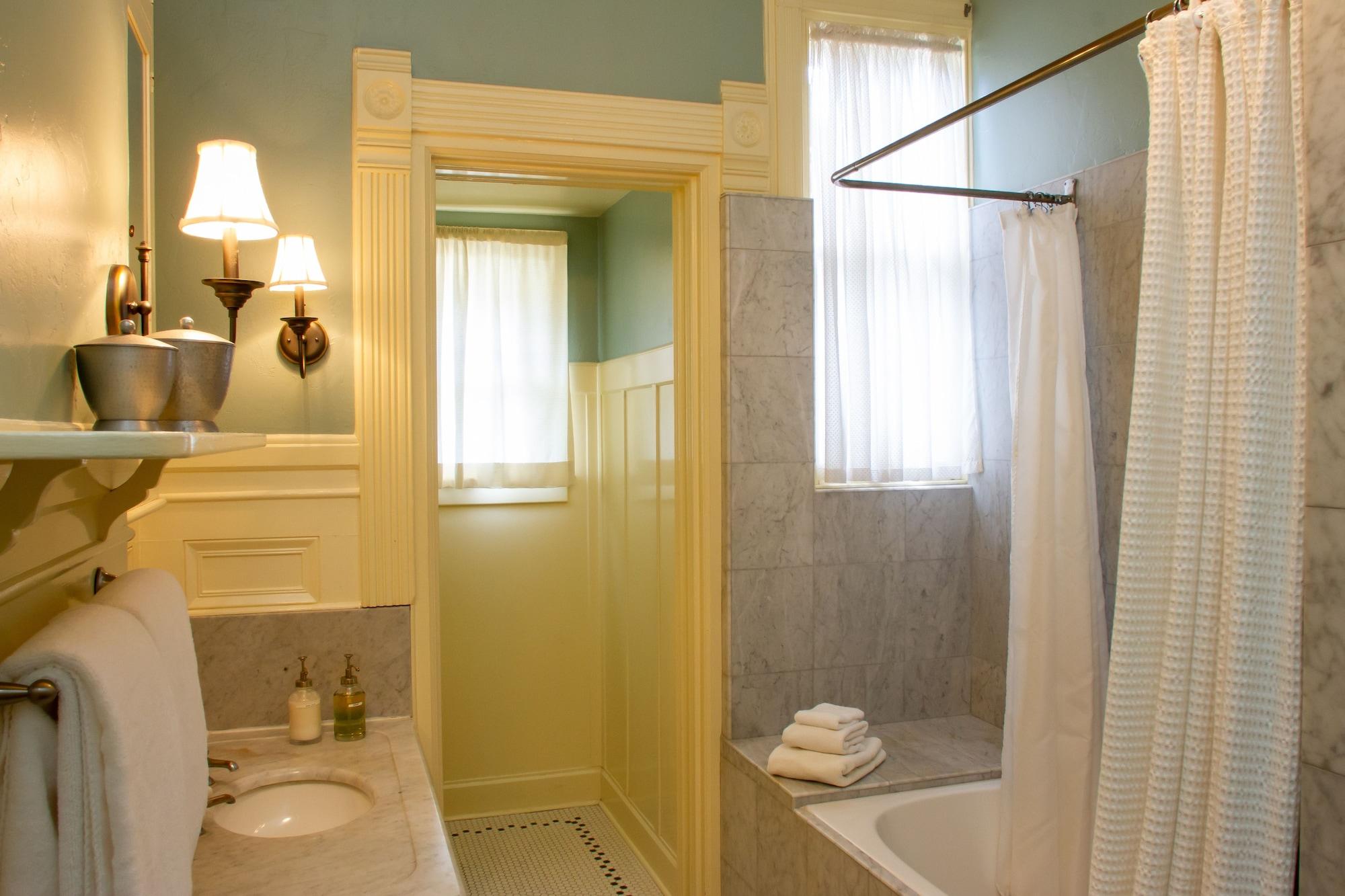 Green Gables Inn, A Four Sisters Inn by null