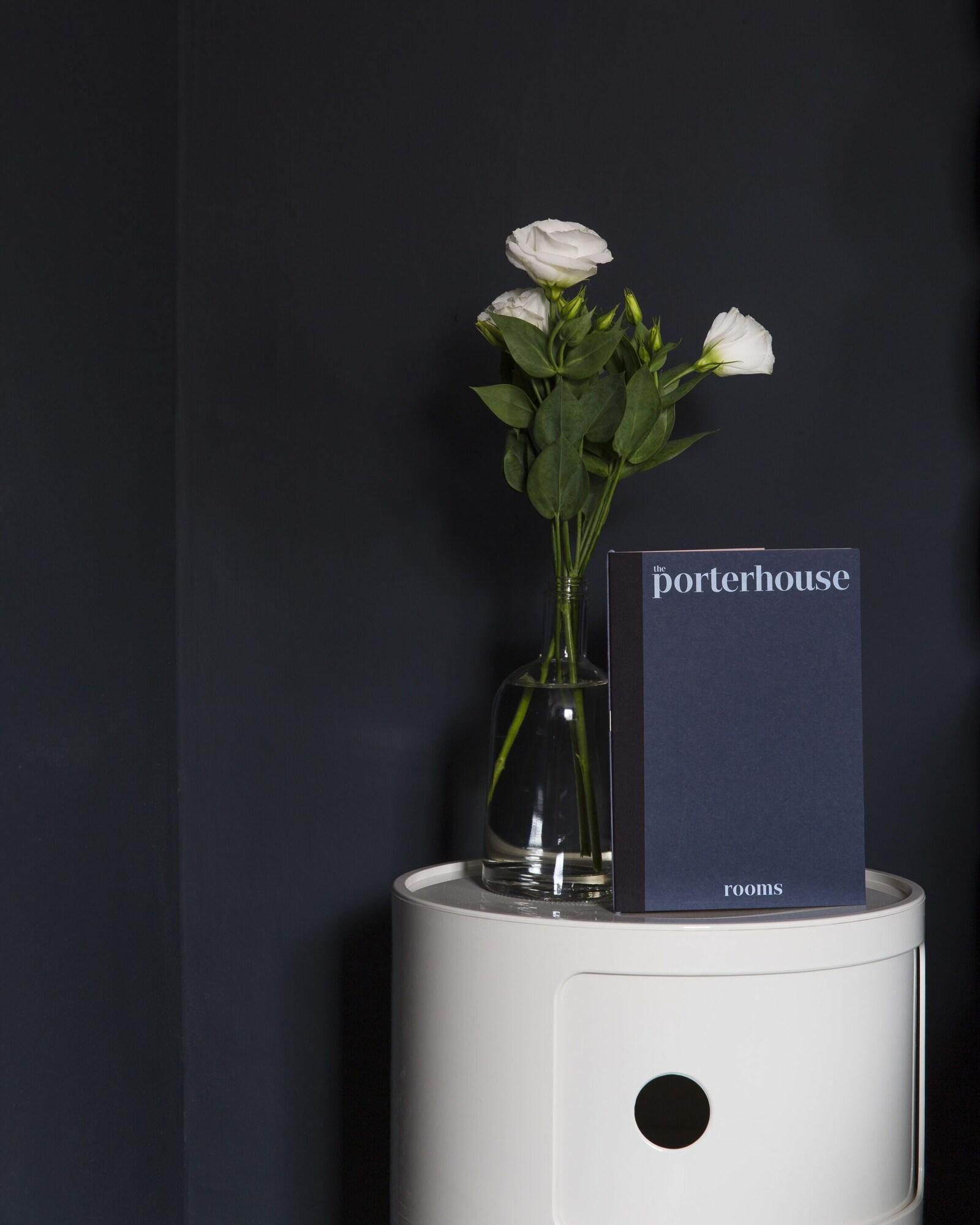 The Porterhouse Grill & Rooms by null