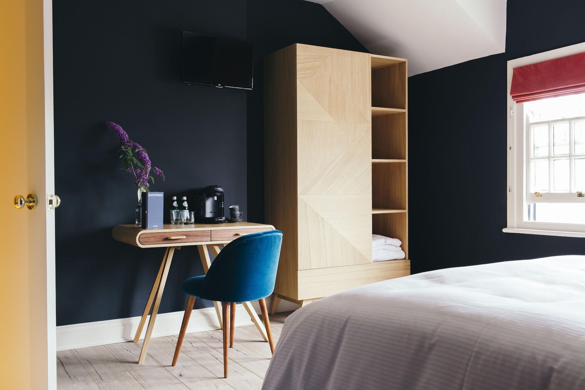 The Porterhouse Grill & Rooms by null