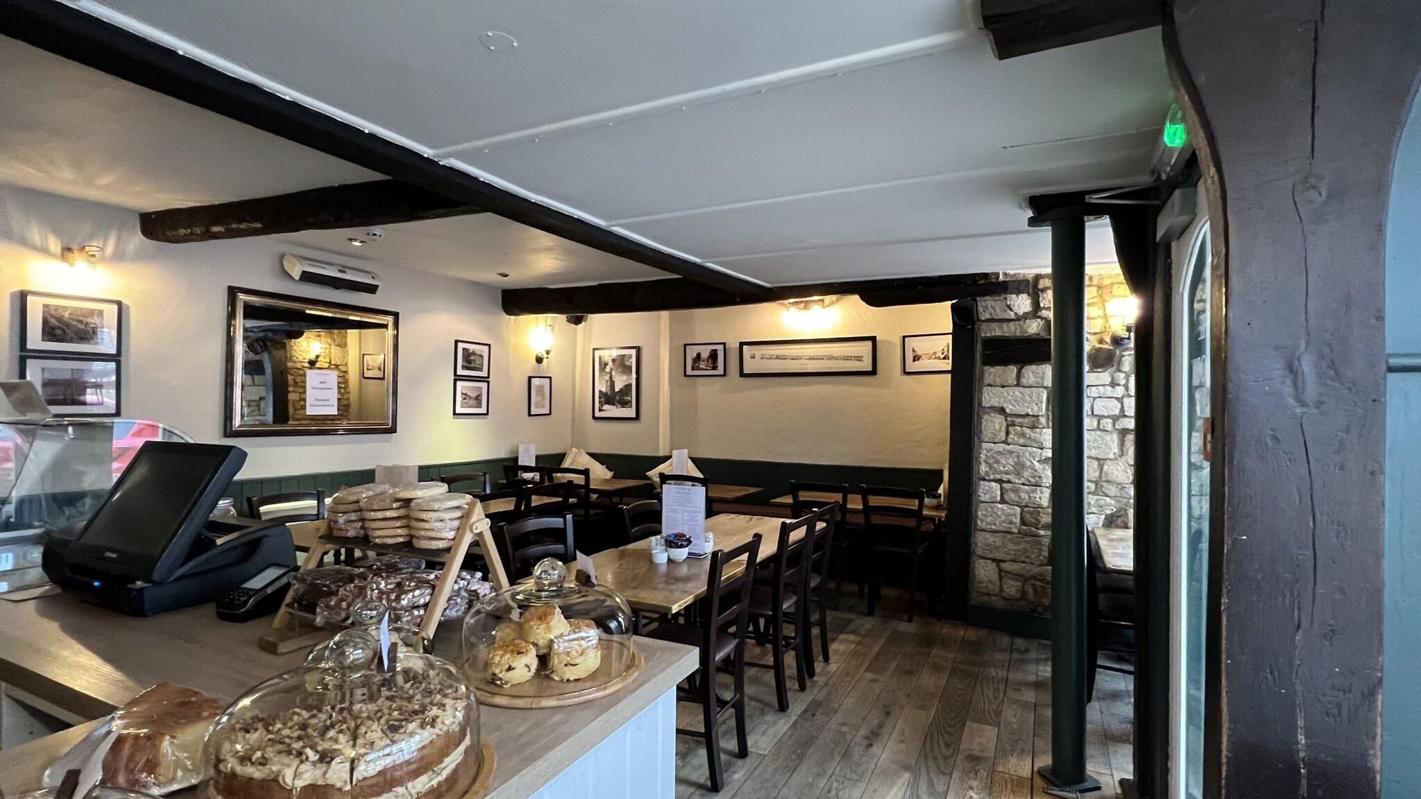 The Priory Burford Bed Breakfast