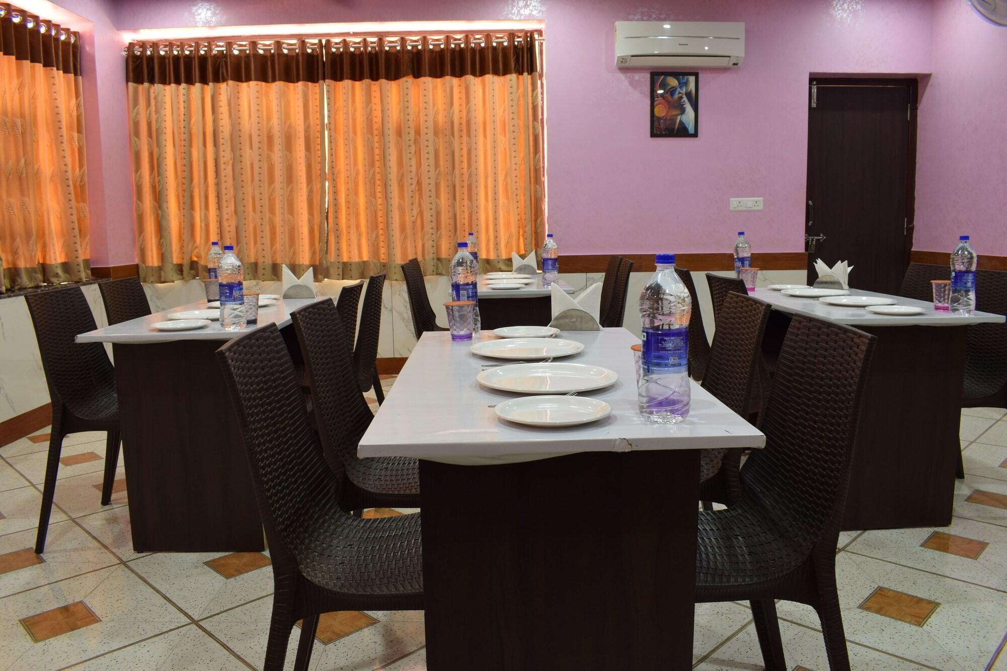 Hotel Shriram Residency