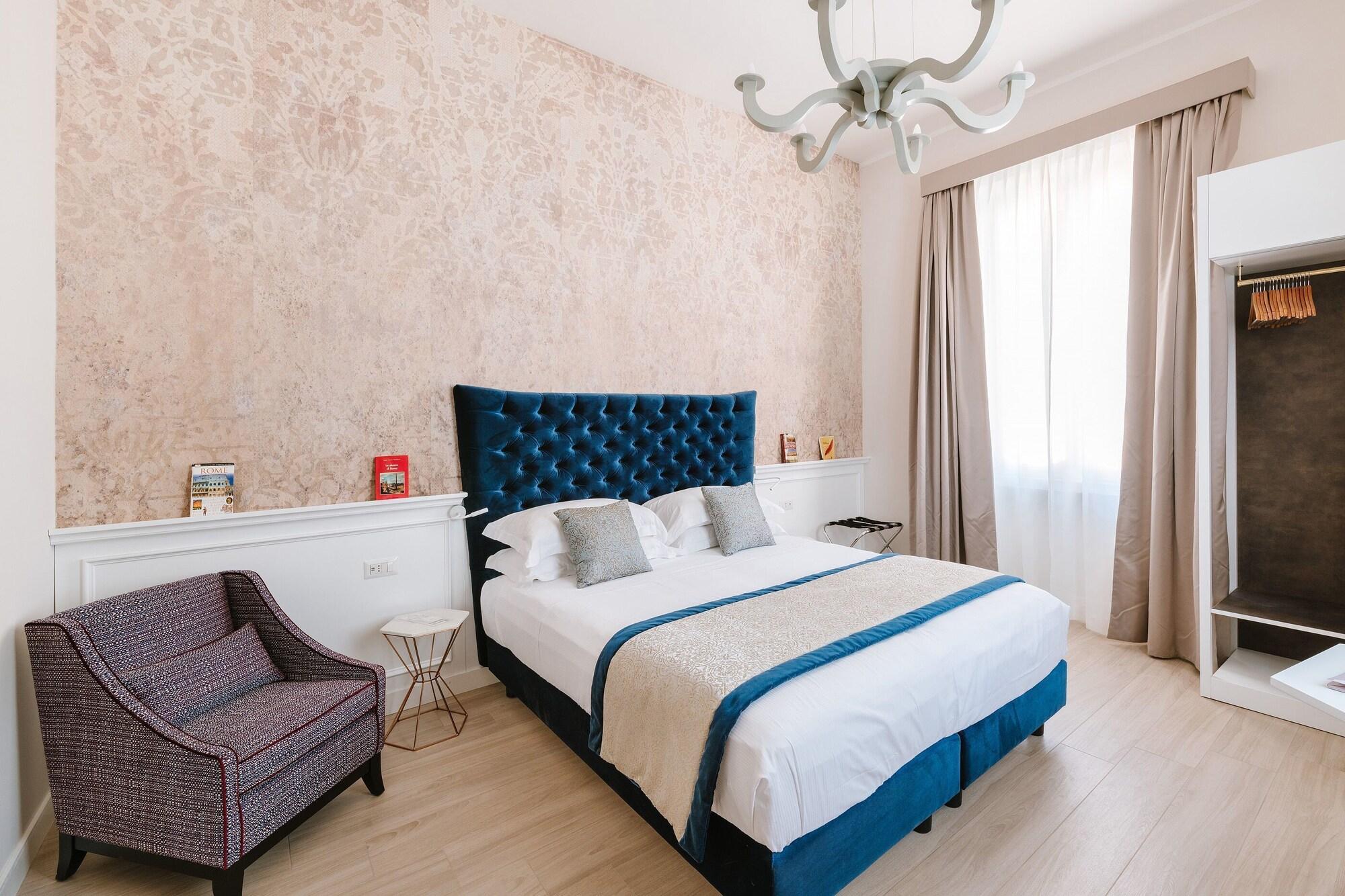 Rhea Silvia Luxury Navona by null