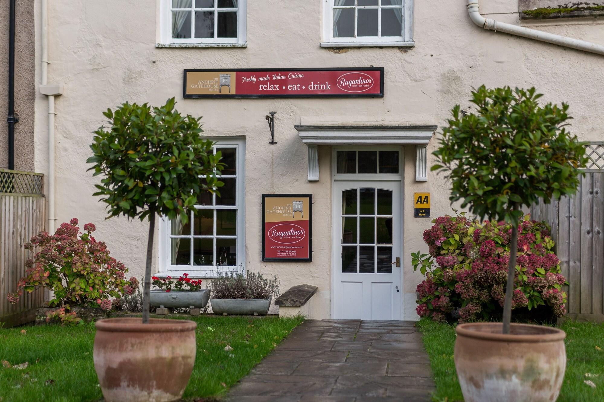 The Ancient Gatehouse Hotel by null