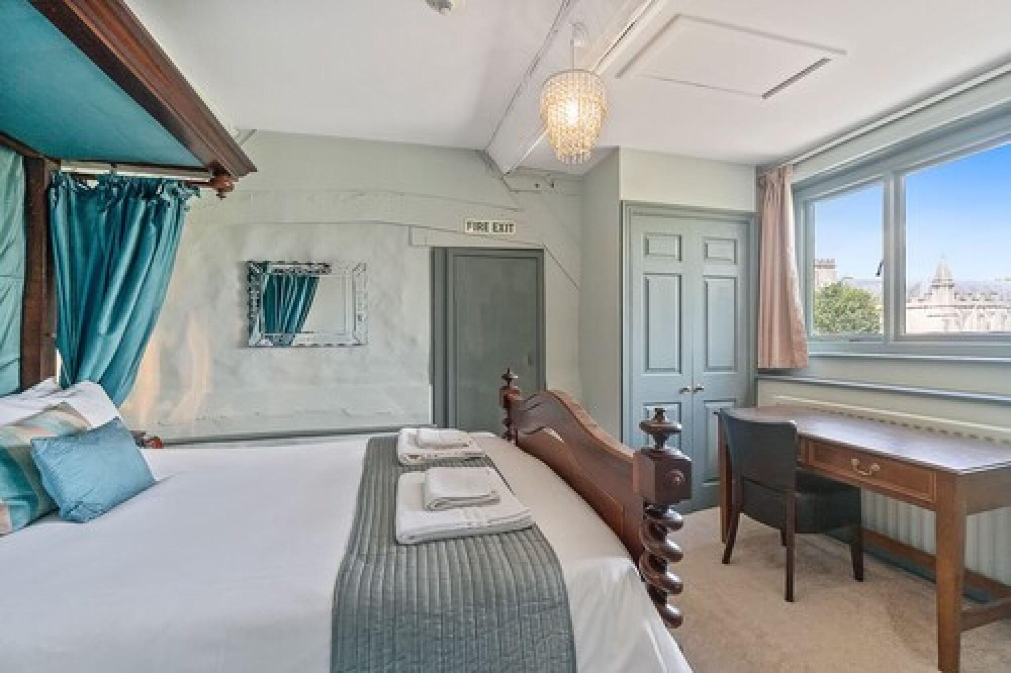 The Ancient Gatehouse Hotel by null