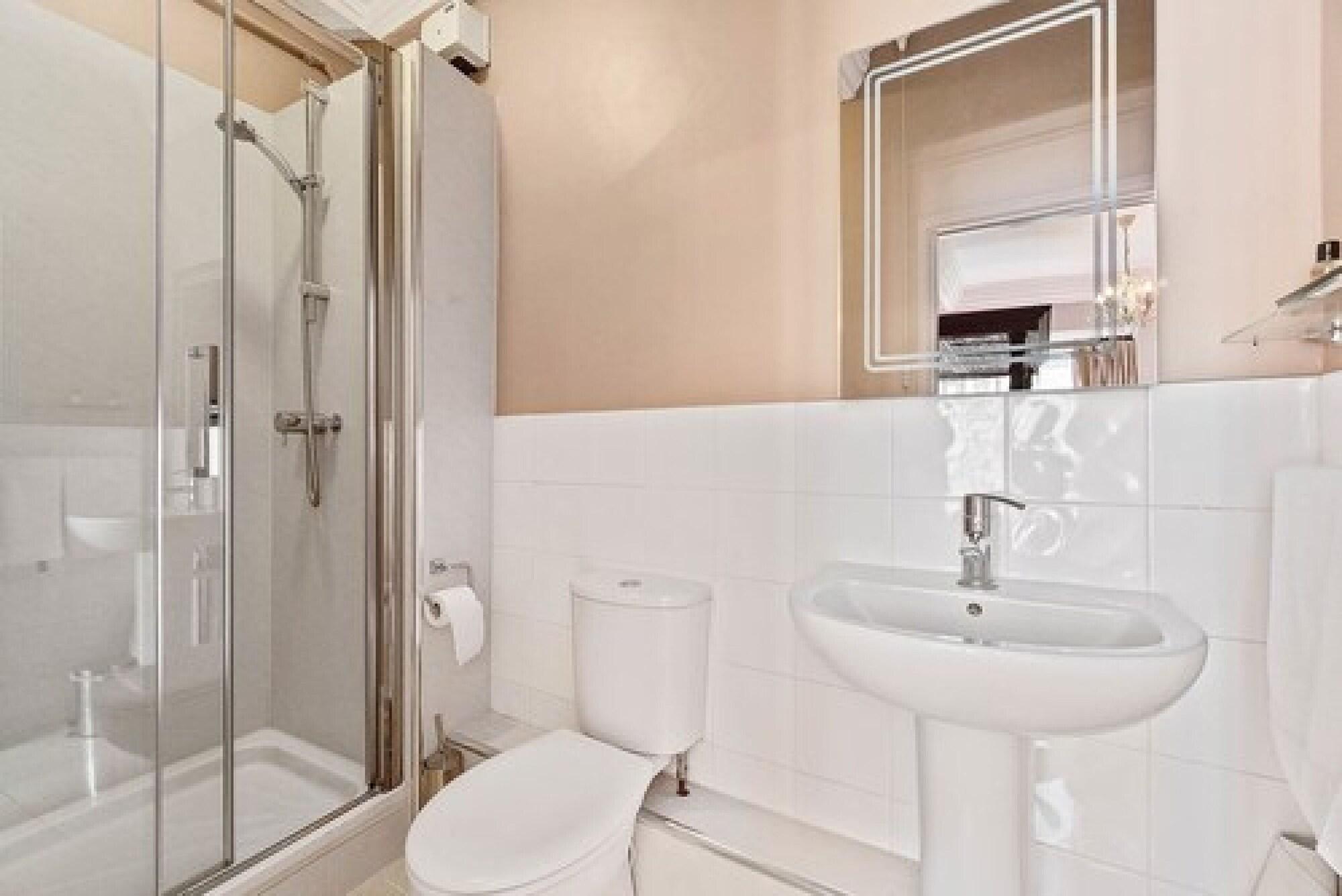 The Ancient Gatehouse Hotel by null