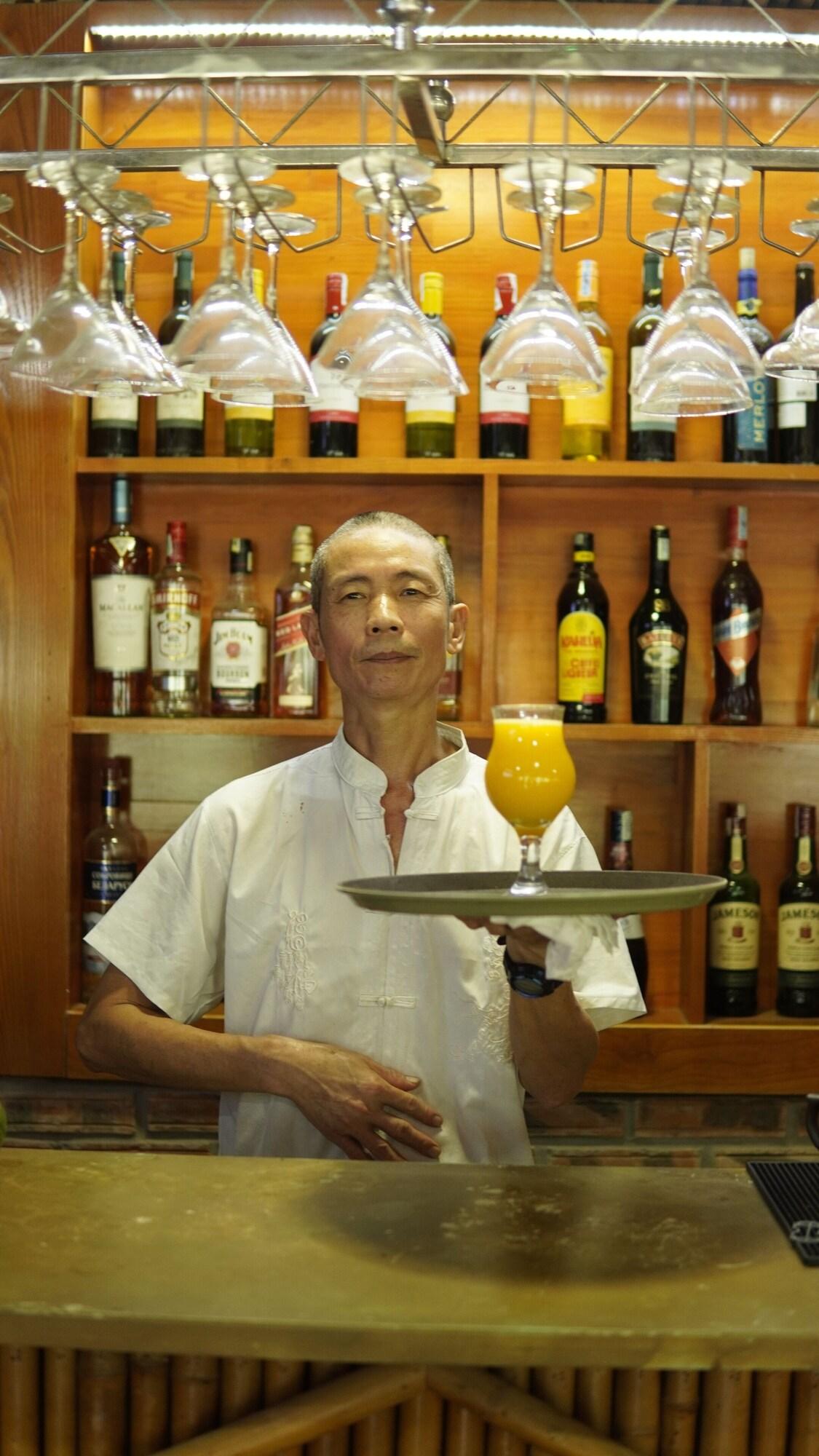 Quoc Khanh Bamboo Homestay