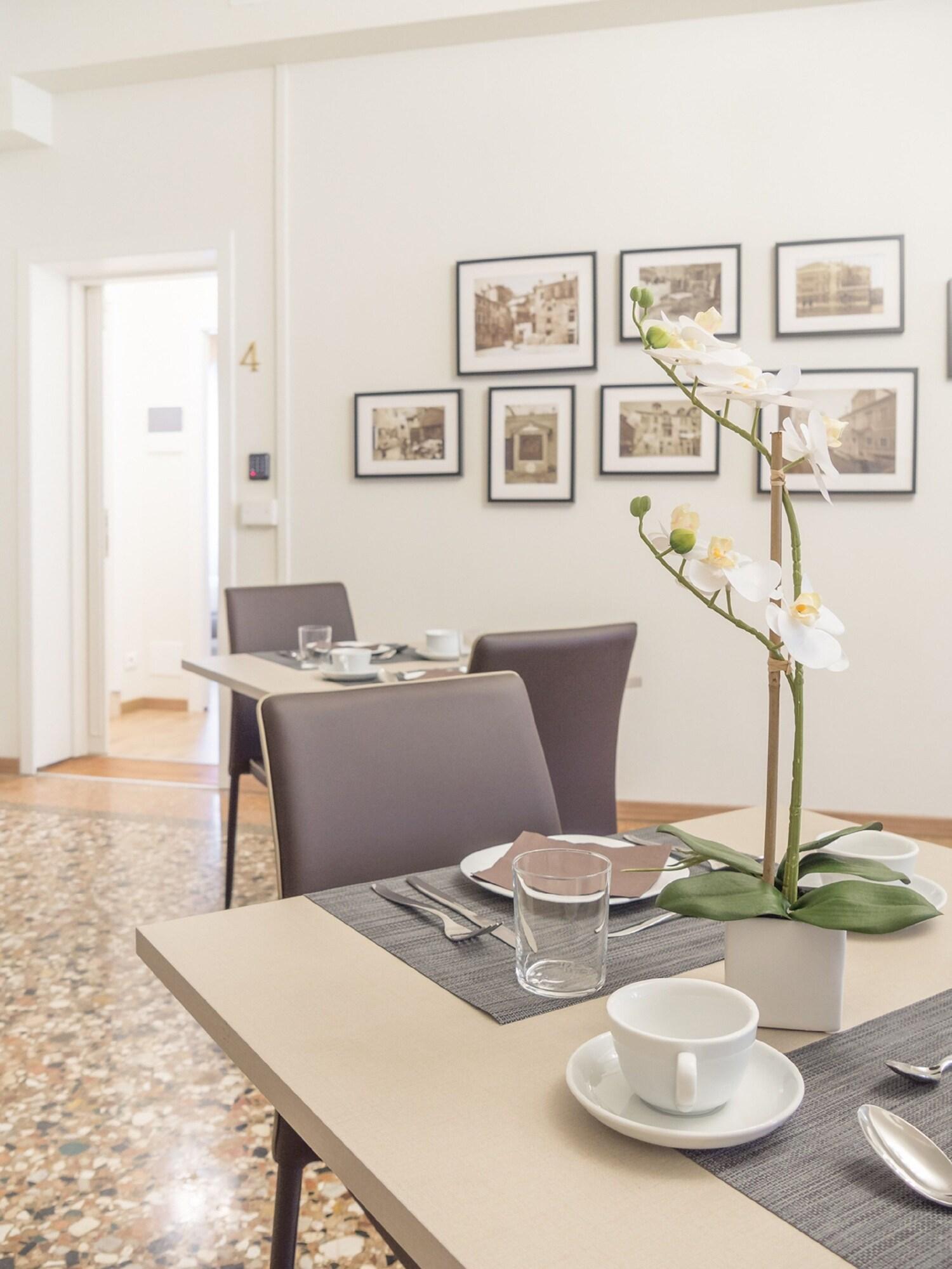 Grand Canal Suites - photo