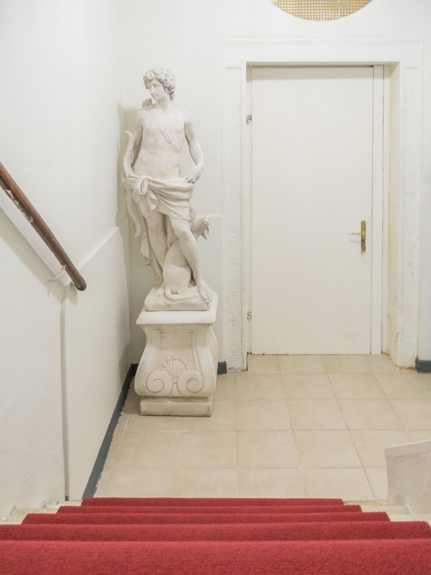 Grand Canal Suites - photo