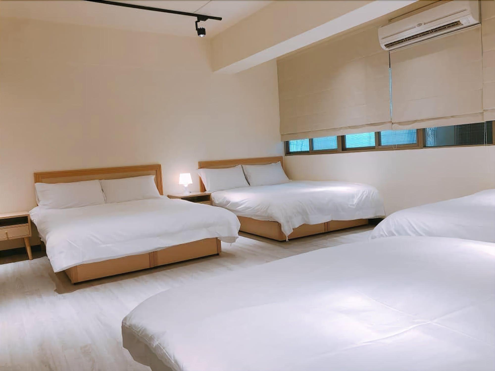 Taipei Apt 4 Mrt Ximen Station Suite