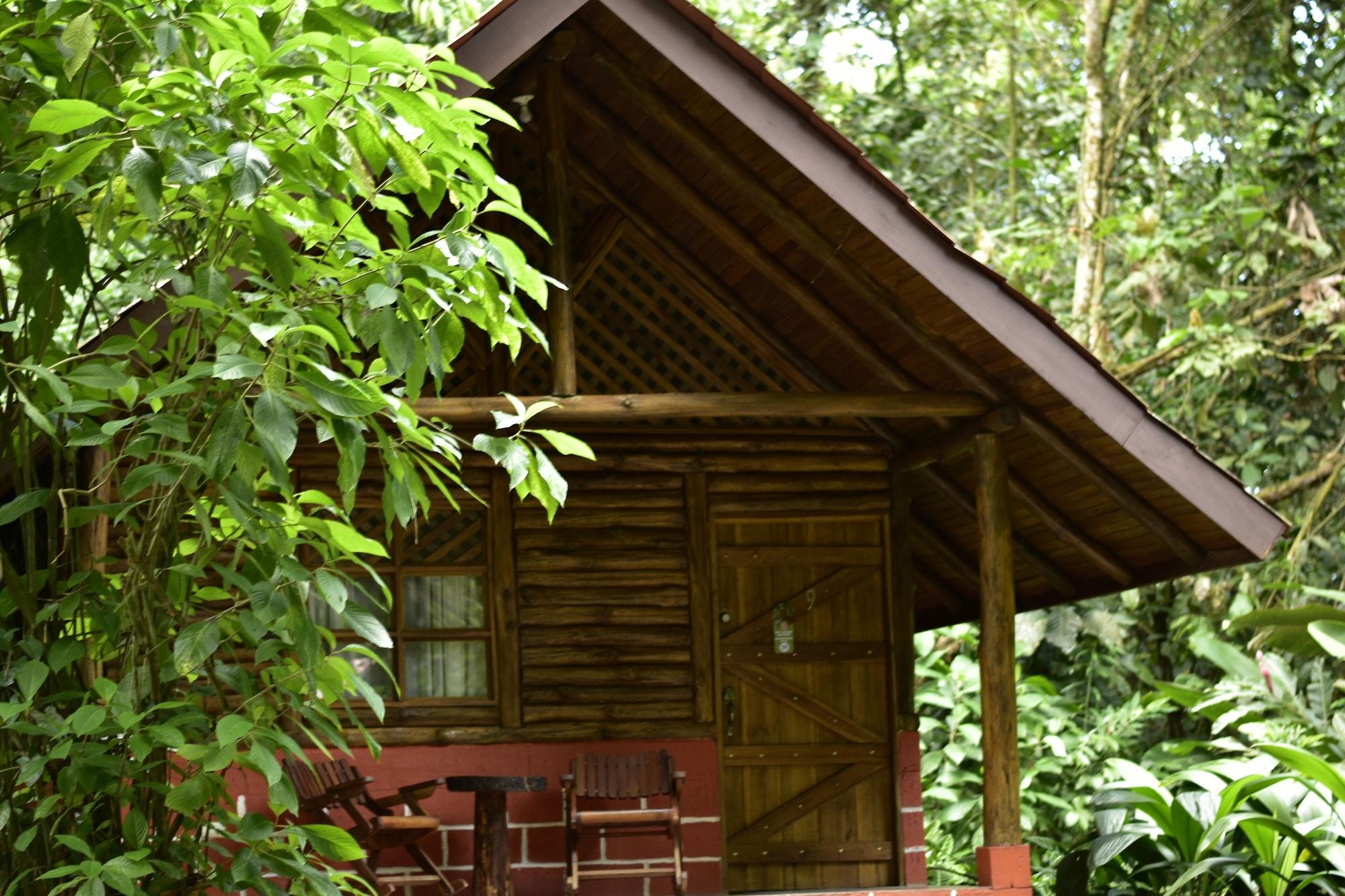 Refugio de Vida Silvestre y Eco Hospedaje Oasis Arenal by null