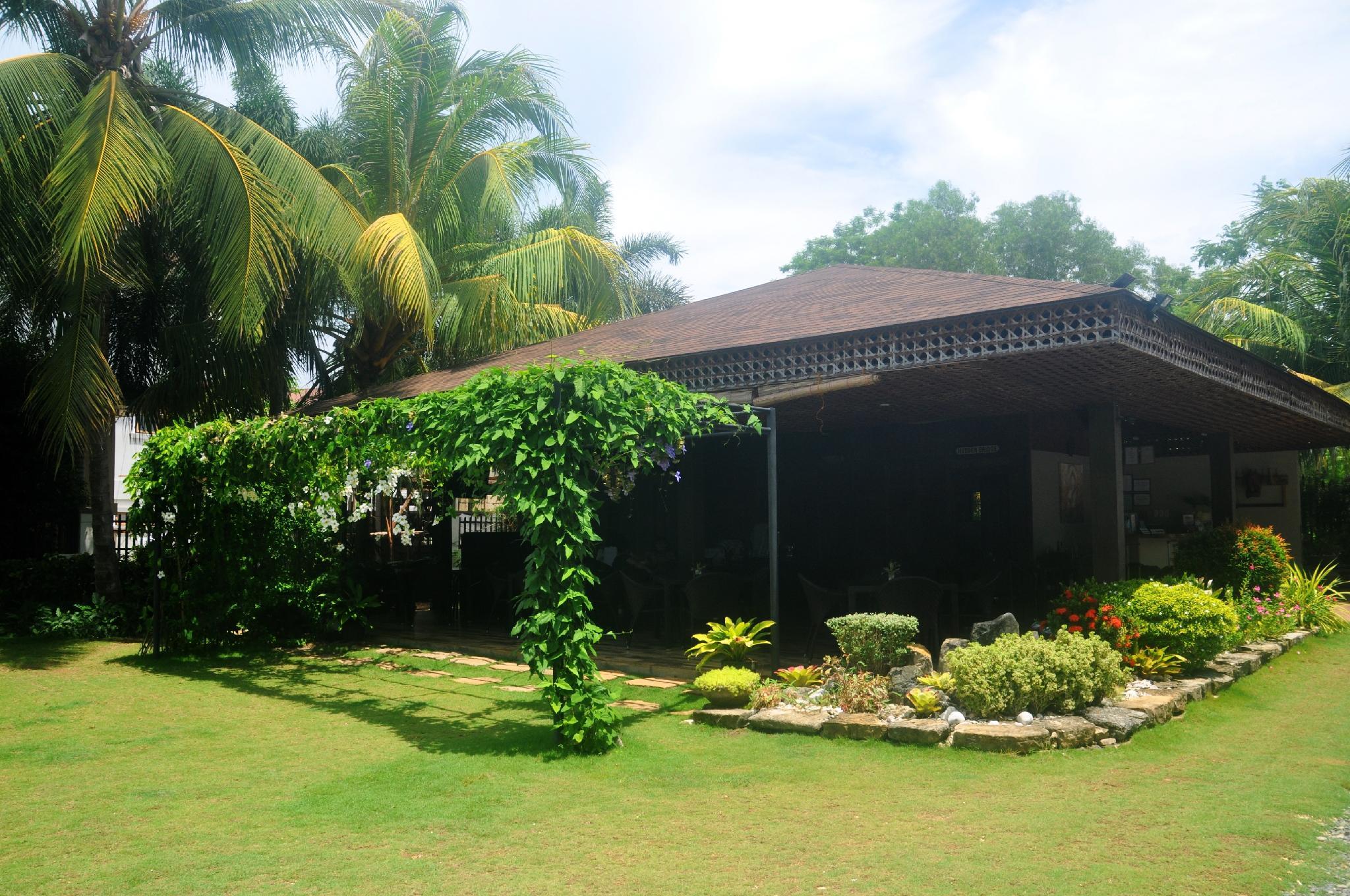 Golden Palm Resort