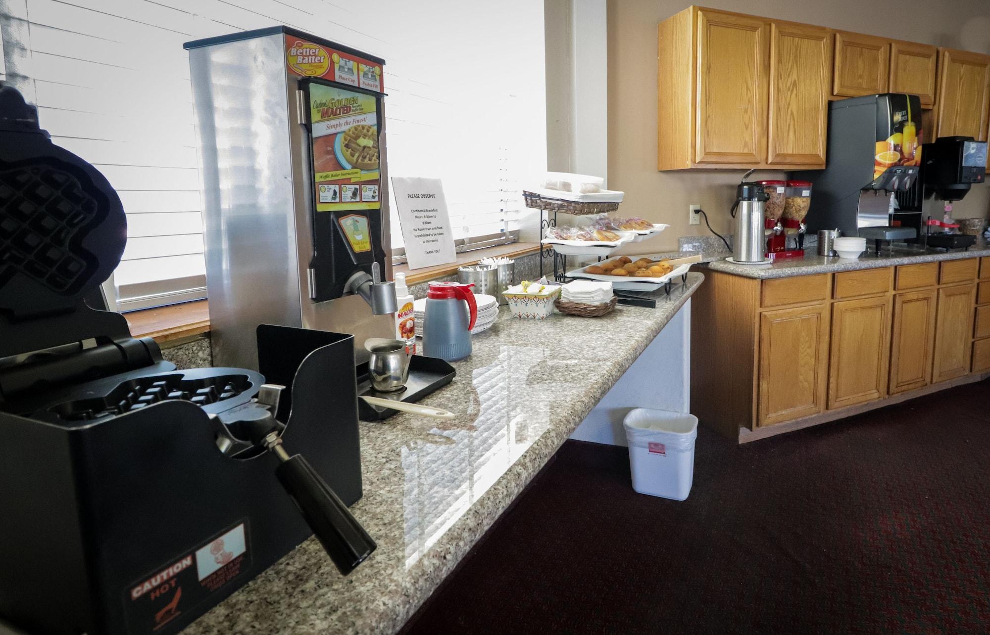 University Inn Suites San Antonio