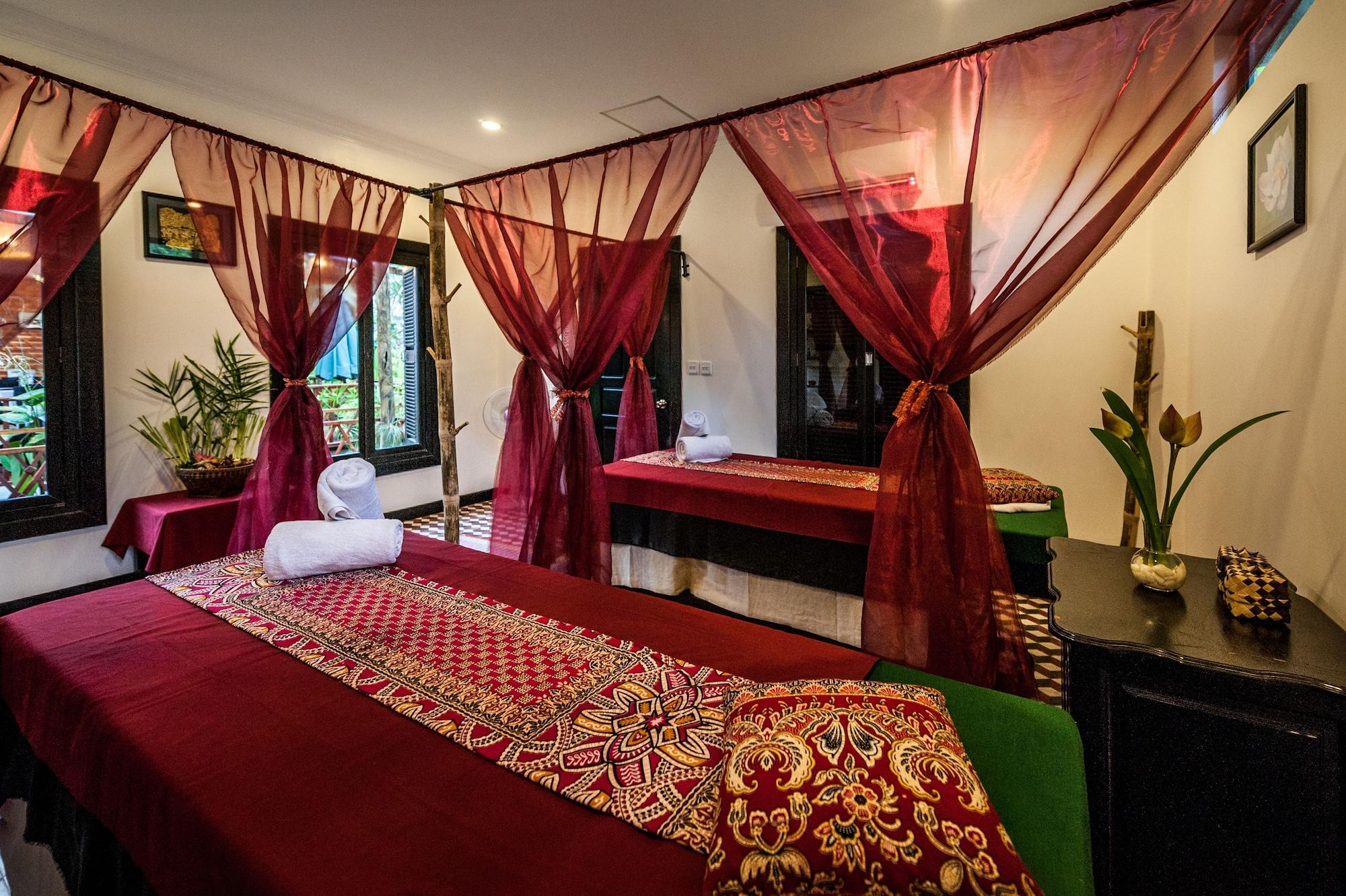 La Residence Watbo Hotel