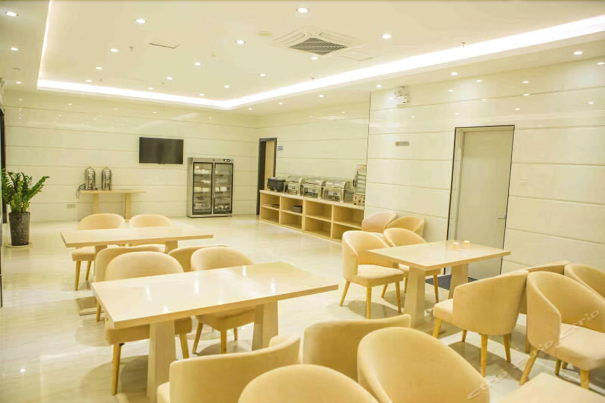 Lavande Hotels