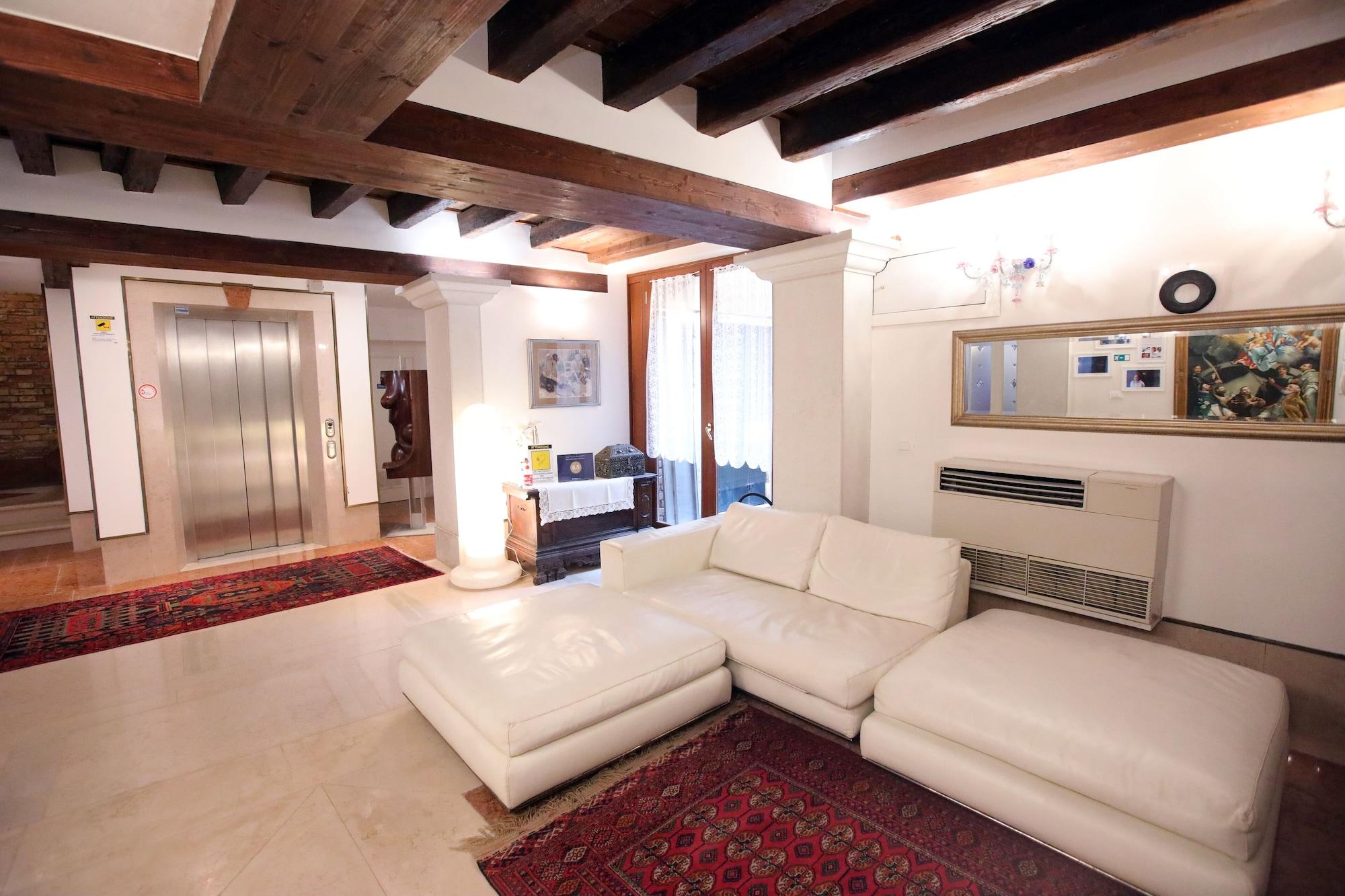 Alla Vigna Room Only - nuotrauka