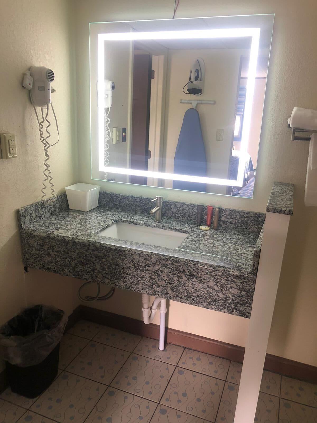 Aderi Hotel Near Bucknell University