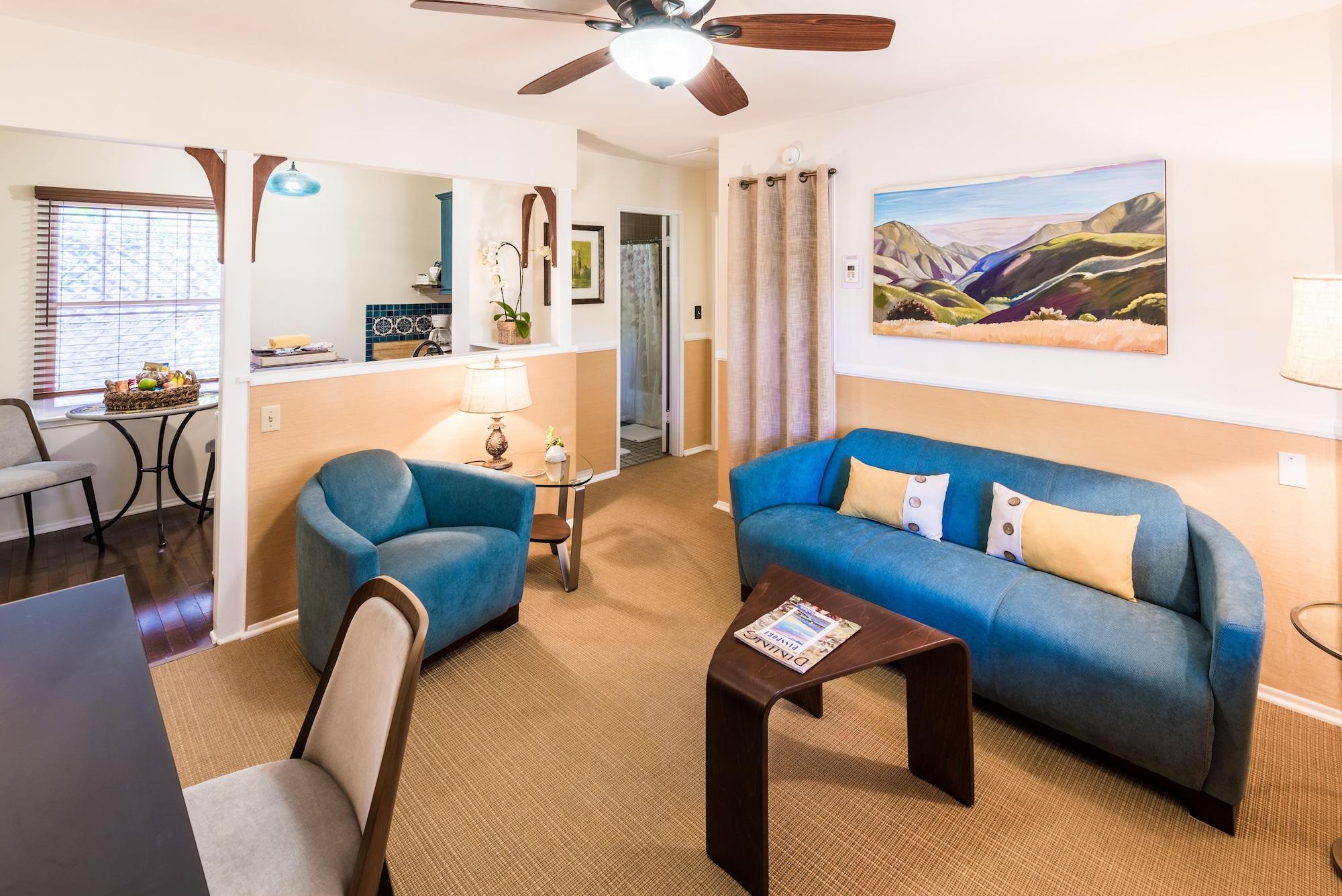 Harbor House Inn by null