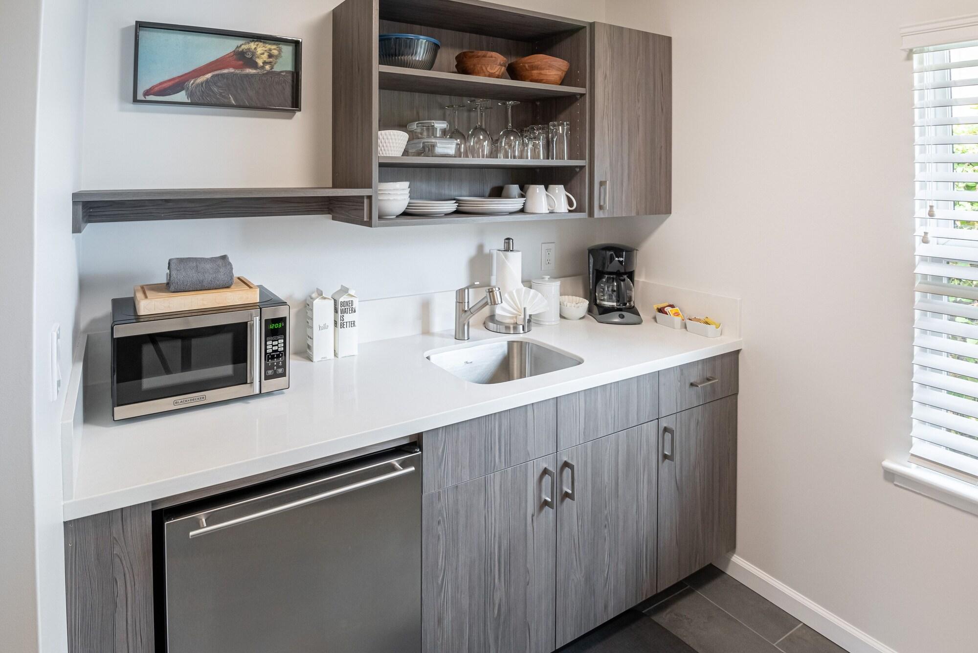 Harbor House Inn by null