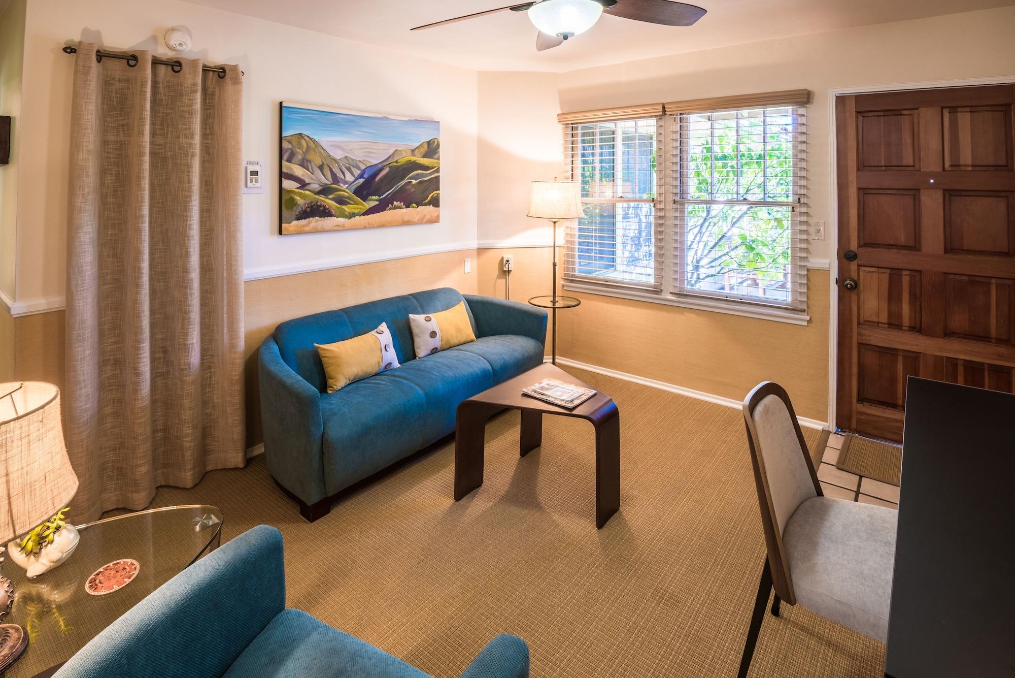 Harbor House Inn by null