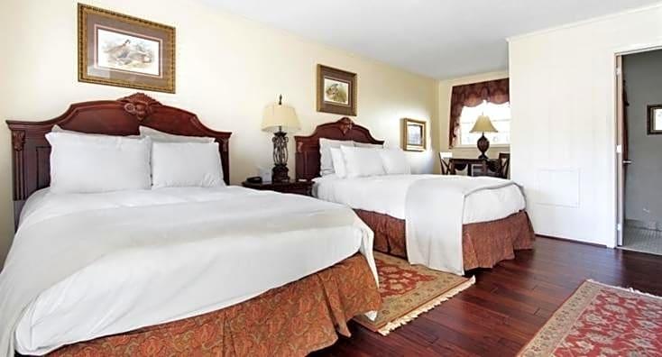 Hillwinds Inn