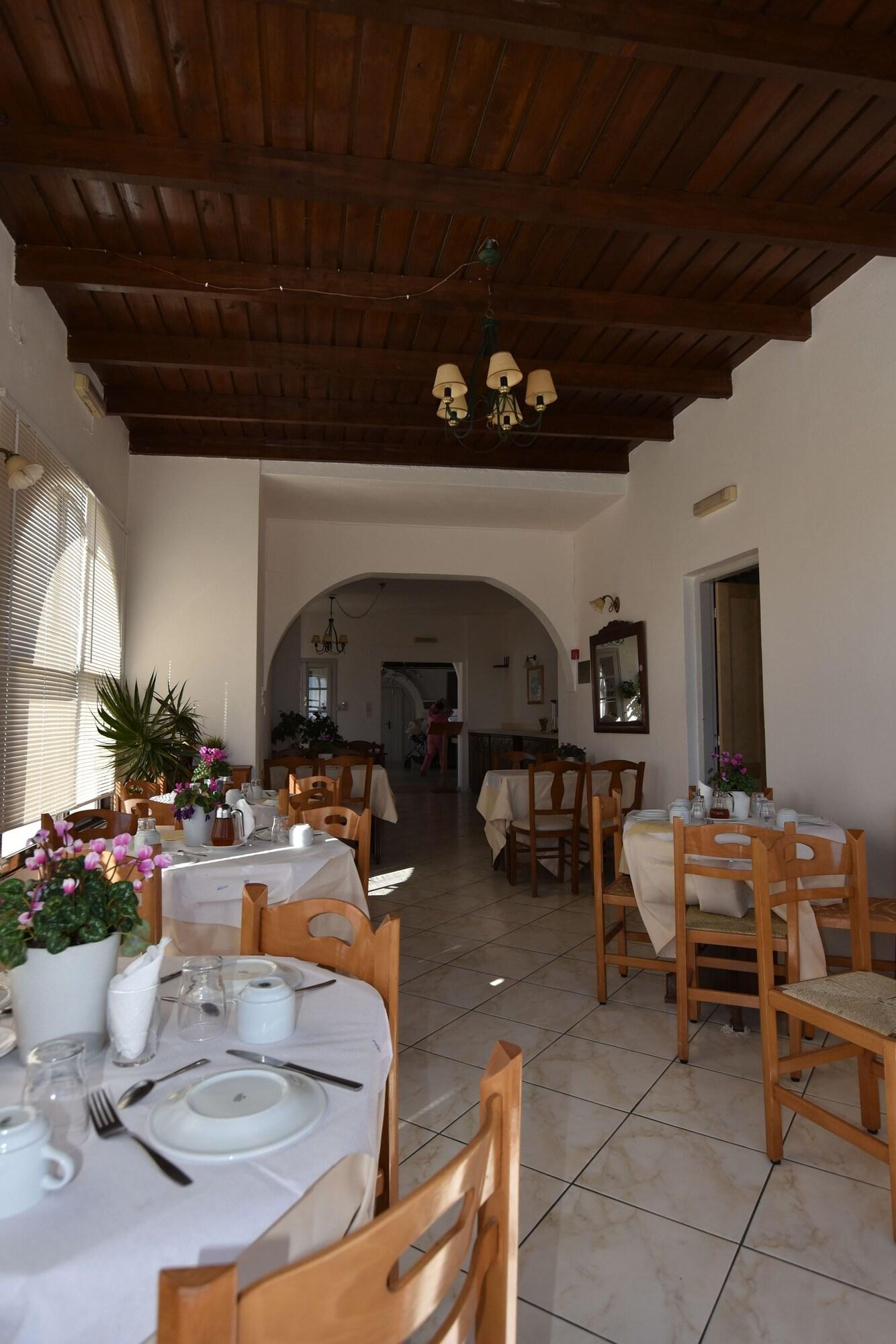 Rodakas Hotel