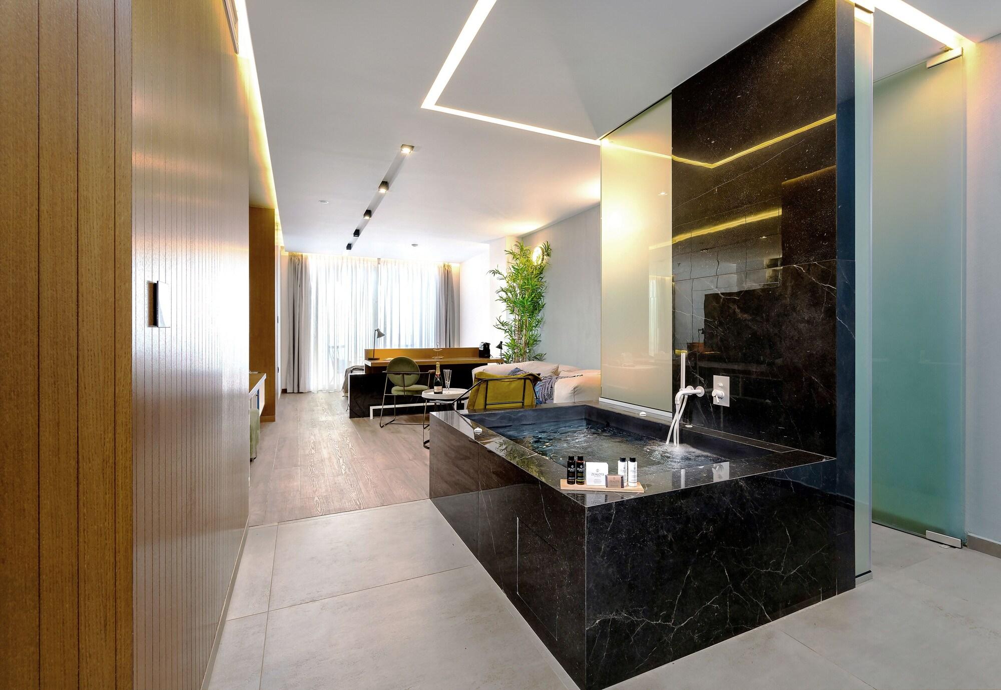 Dyo Suites