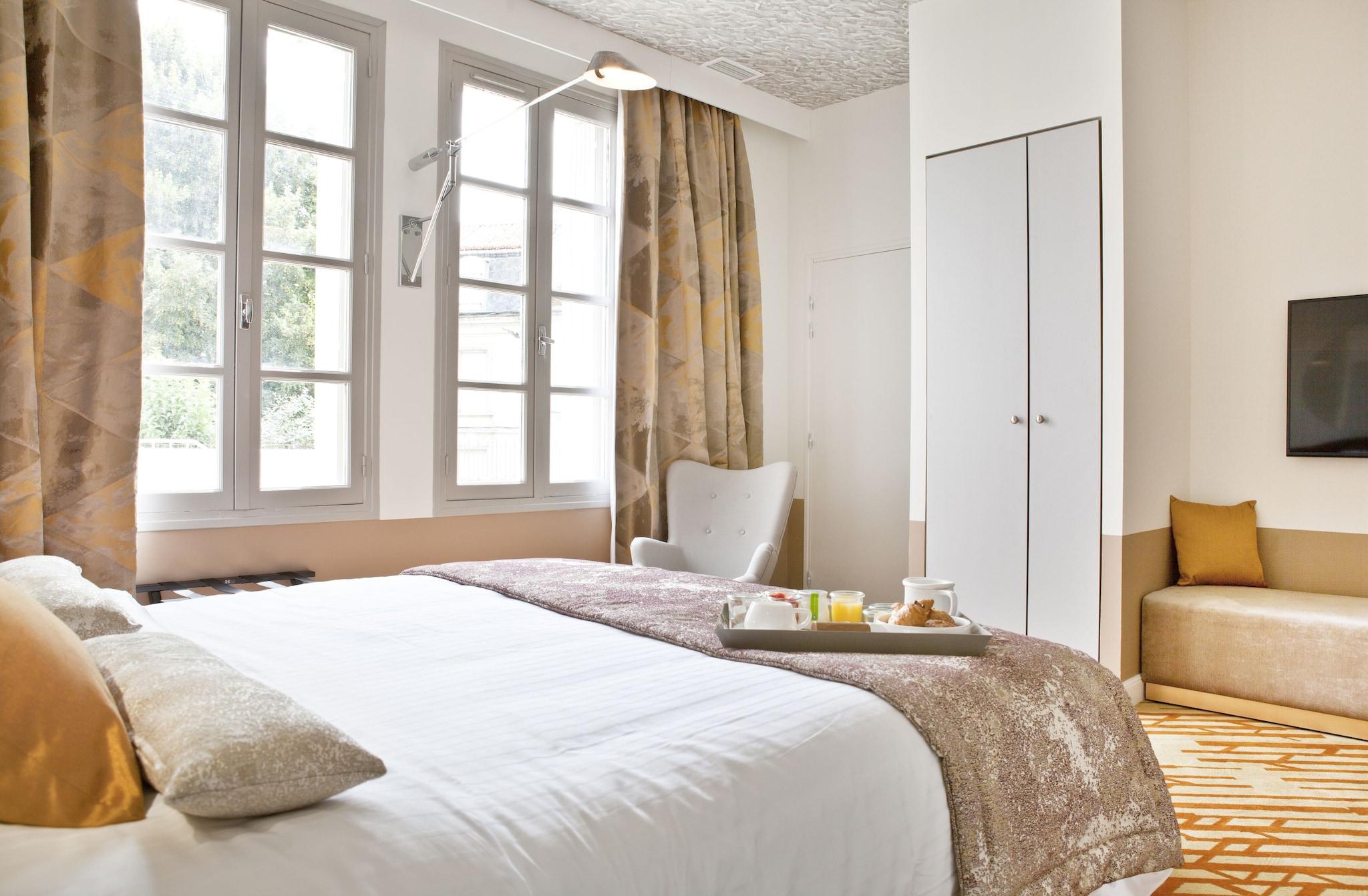 Hôtel Saint Gelais by null